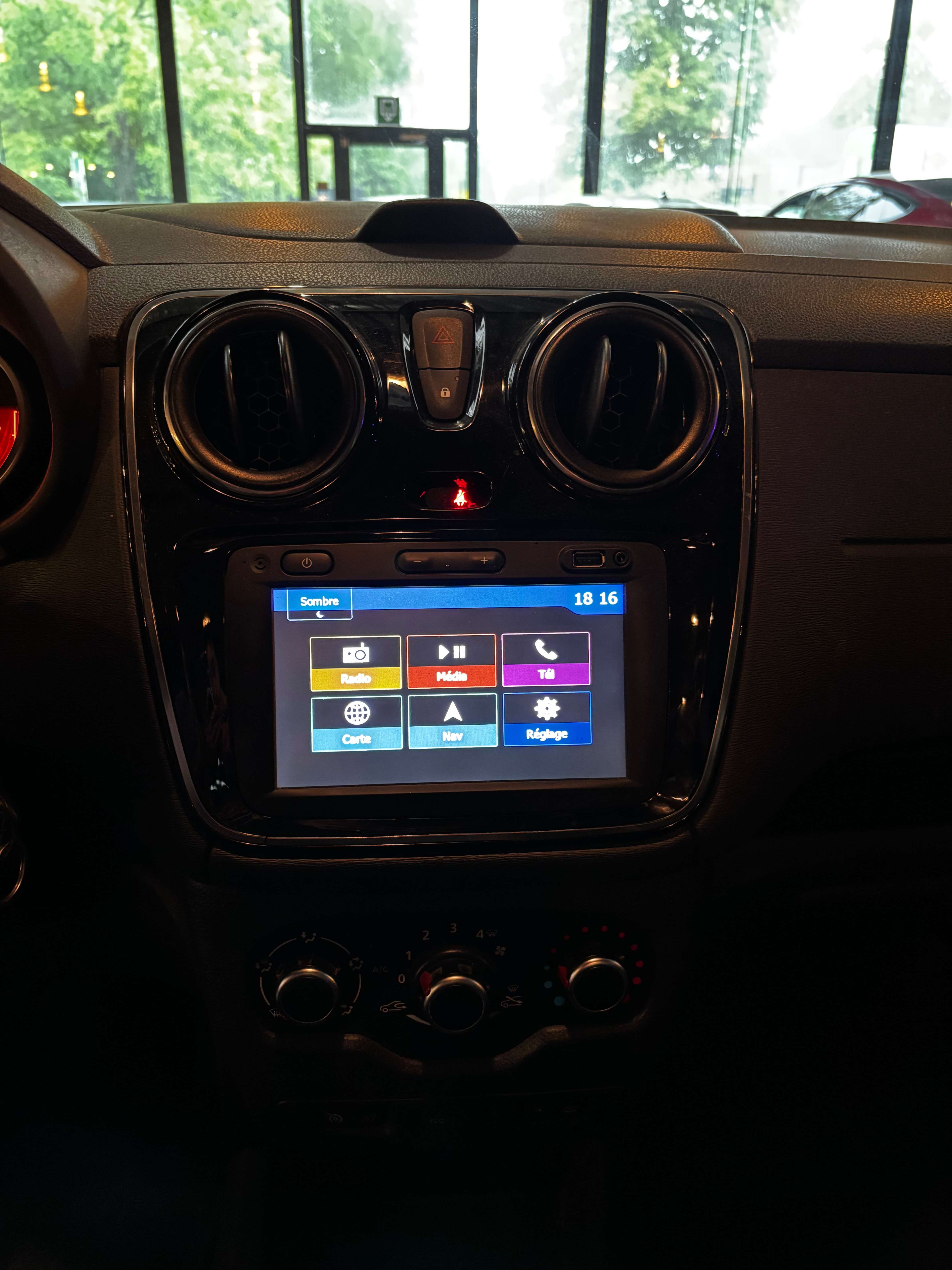 Dacia Lodgy ✔12 MOIS DE GARANTIE✔Lodgy Stepway 1.2 TCe Urban Explorer 7pl.✔