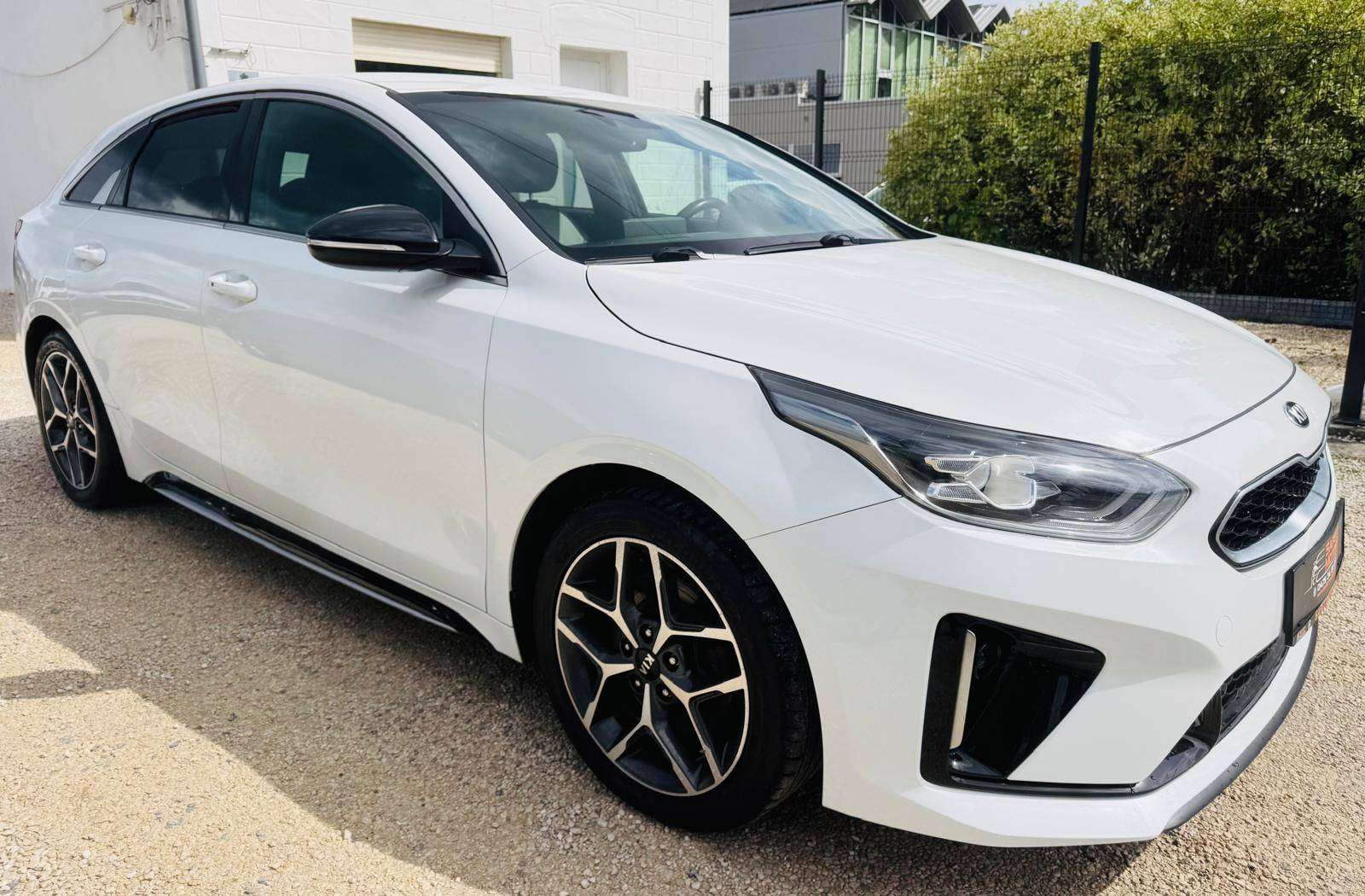 Kia ProCeed / pro_cee'd ProCeed 1.4 T-GDi GT-Line DCT ISG automatiques garantie 12 mois