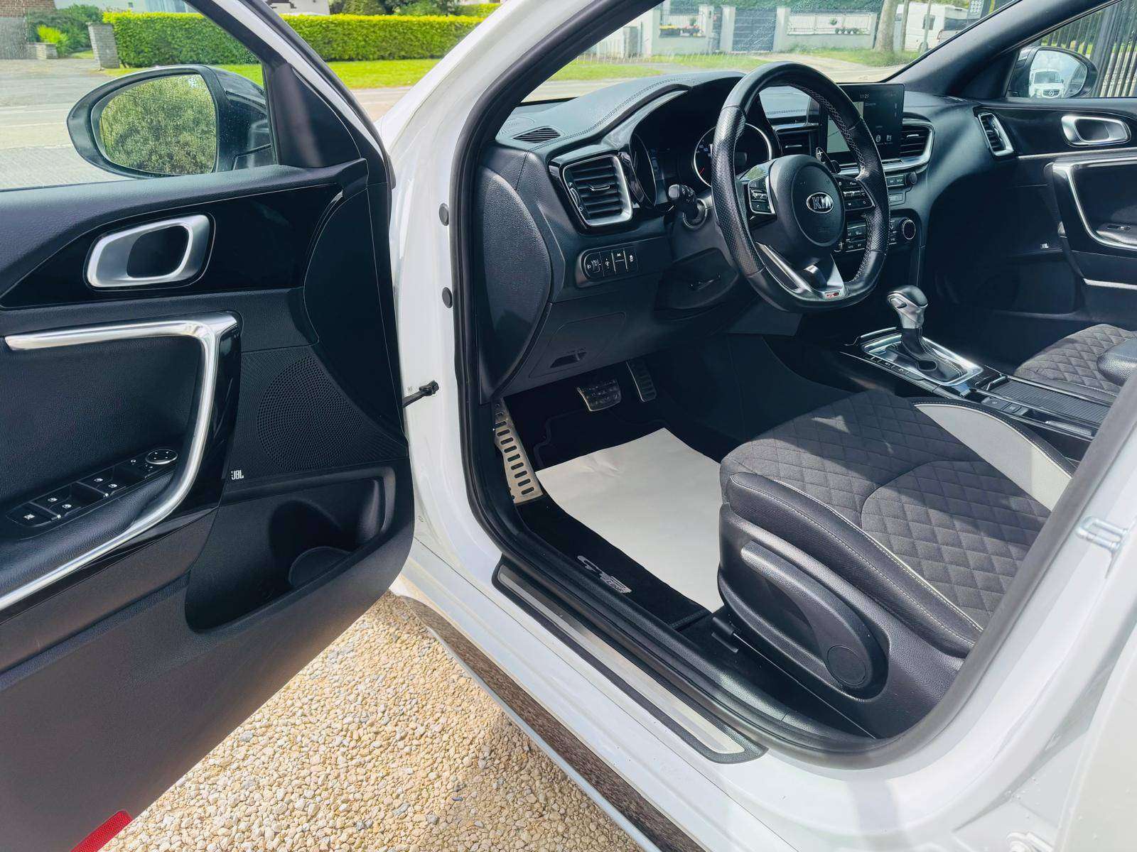 Kia ProCeed / pro_cee'd ProCeed 1.4 T-GDi GT-Line DCT ISG automatiques garantie 12 mois