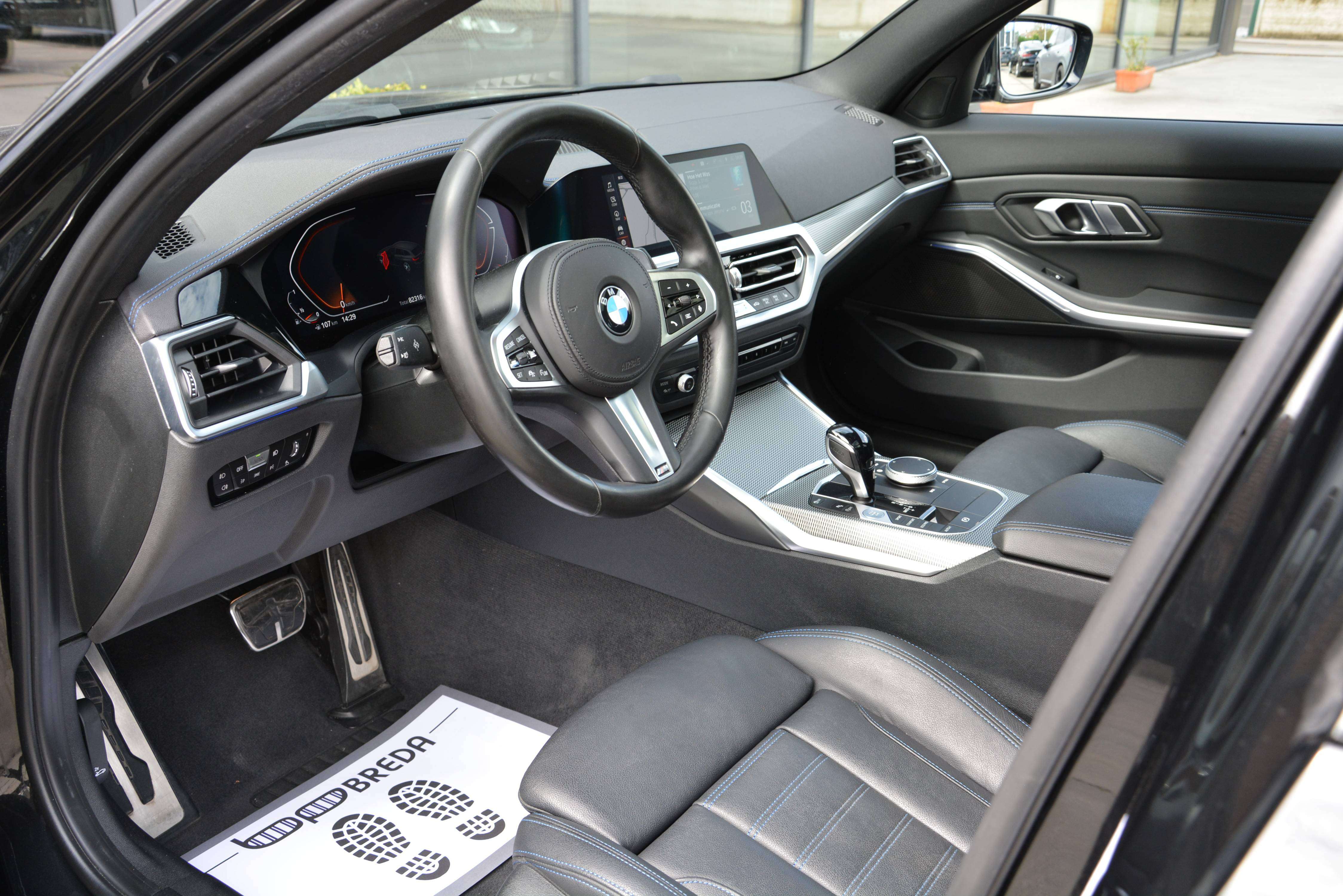 BMW 330 i Touring M-Sport/ PDC/ LED/ Navi/ Leder/ Pano/ Hifi/ Alu's 19"