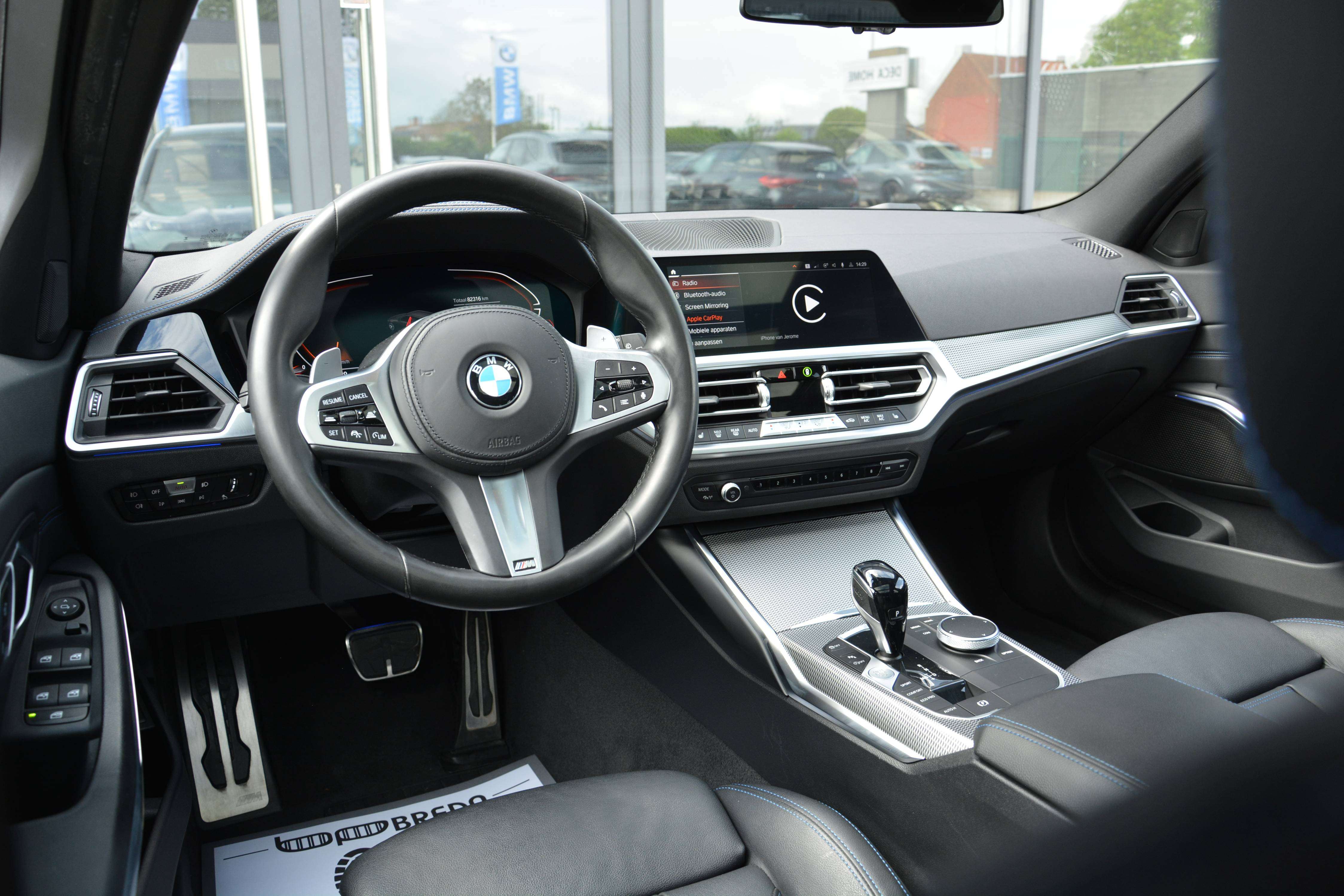 BMW 330 i Touring M-Sport/ PDC/ LED/ Navi/ Leder/ Pano/ Hifi/ Alu's 19"
