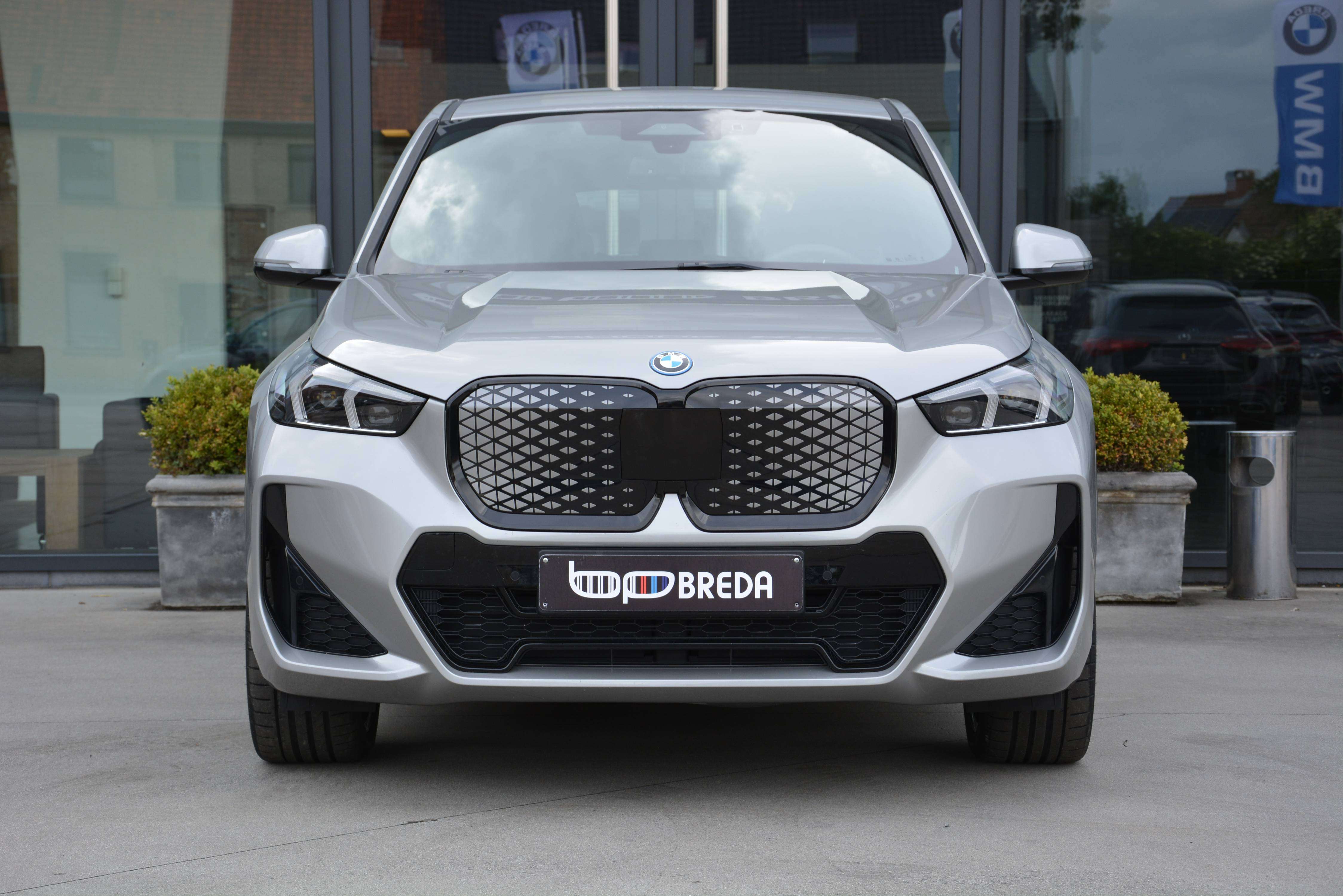 BMW iX1 eDrive20 M-Sport/Cam/Keyless
