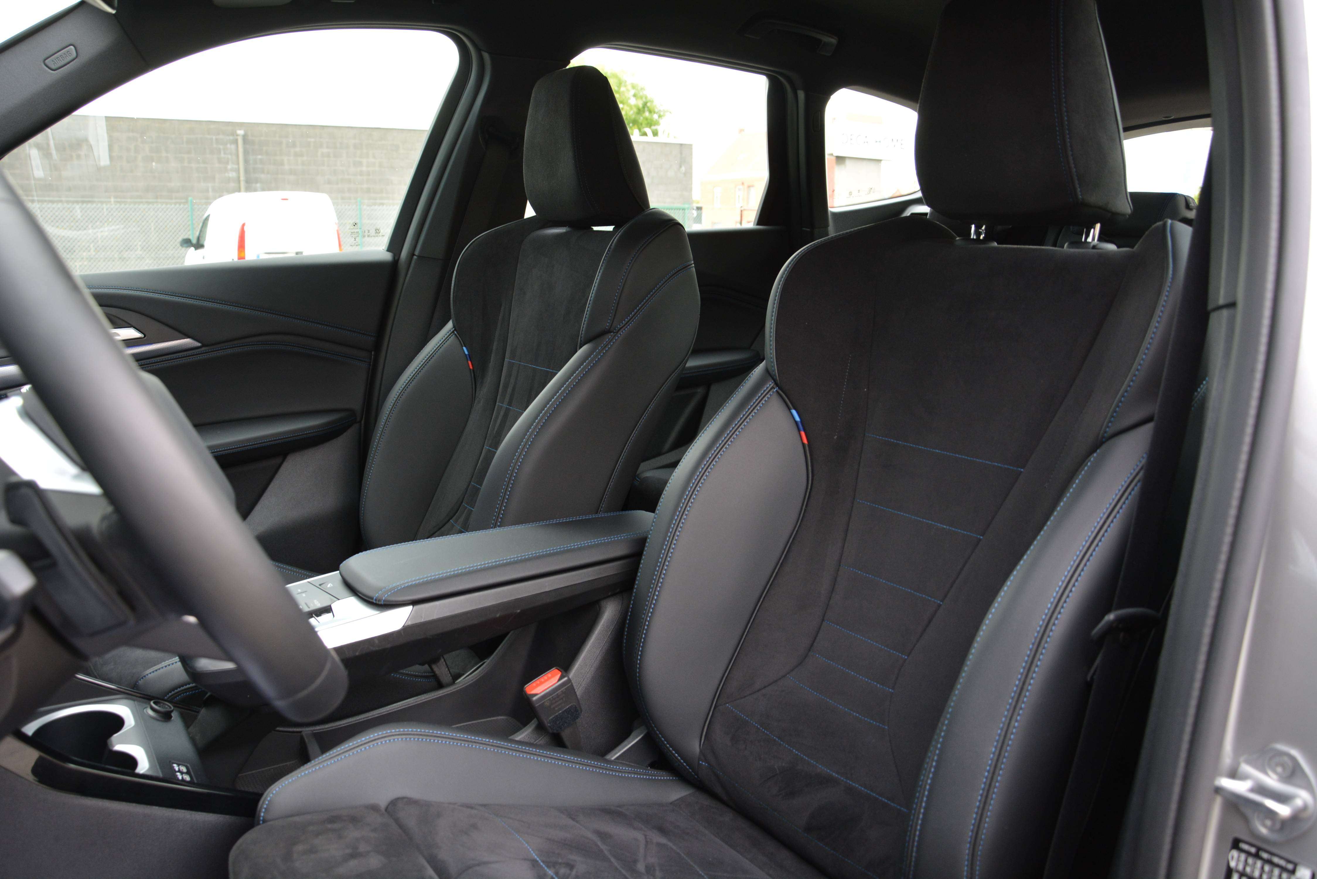 BMW iX1 eDrive20 M-Sport/Cam/Keyless
