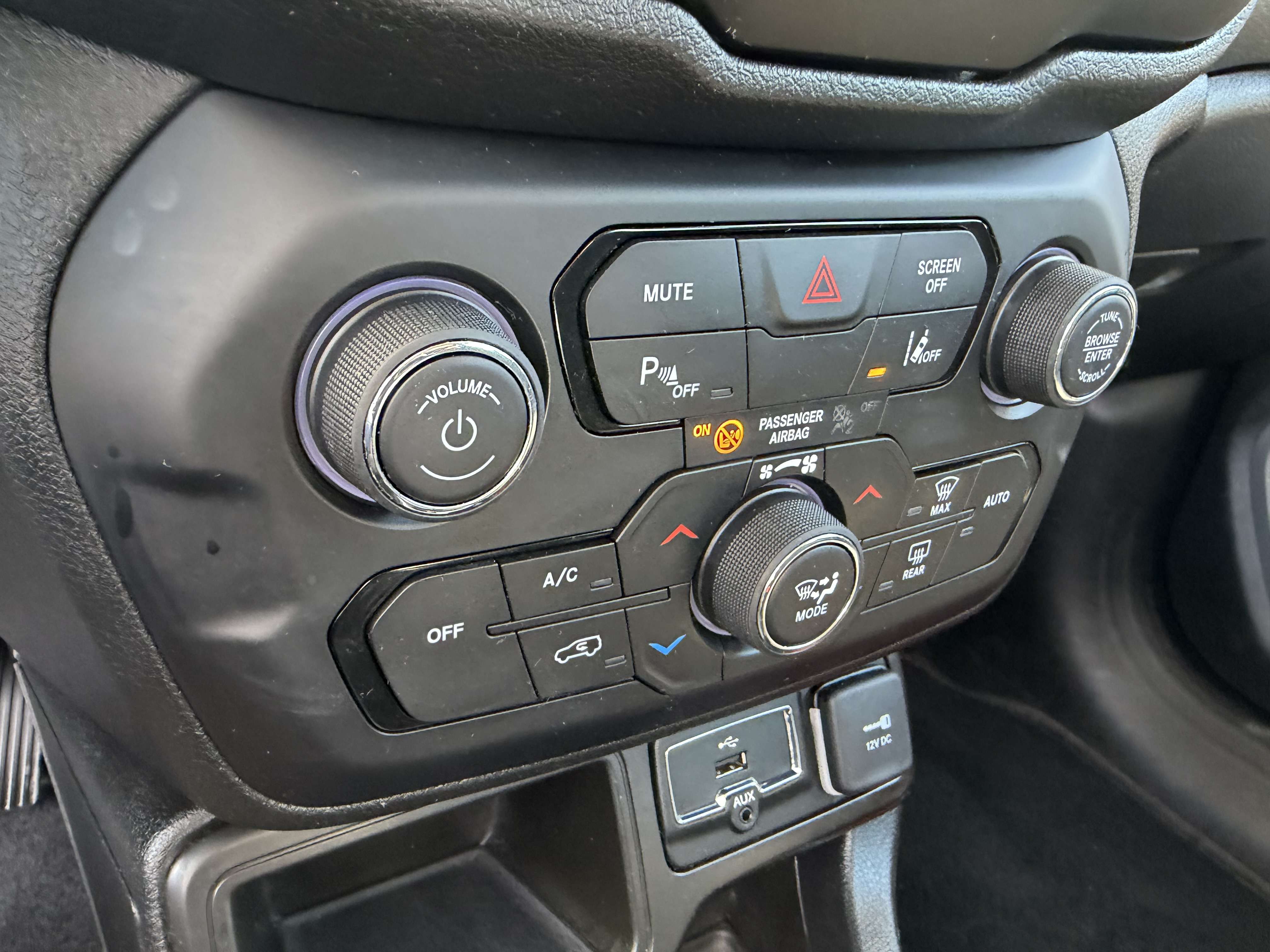 Jeep Renegade 1.0 T3 - Attache remorque - Bluetooth - USB