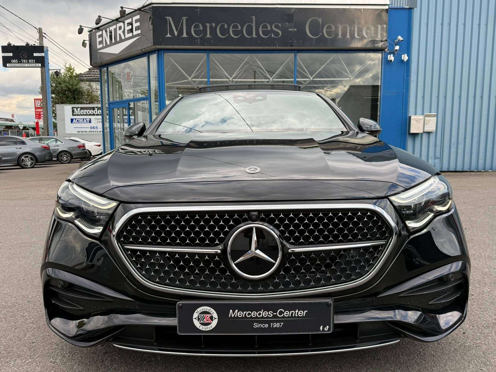 Mercedes-Benz E 300 e Plug-In-Hybride * PACK AMG * HYPERSCREEN * DESIGNO * BURMESTER * MEMOIRE * MEGA FULL OPTIONS !! 59 900 € NETTO (+ TVA)