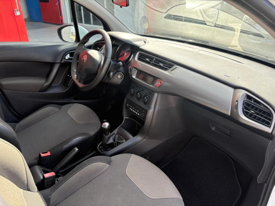 Citroen C3 3eme génération 1.4L HDI 68 CH - ENTIÈREMENT RÉVISÉE & GARANTIE TRÈS PROPRE distri neuve