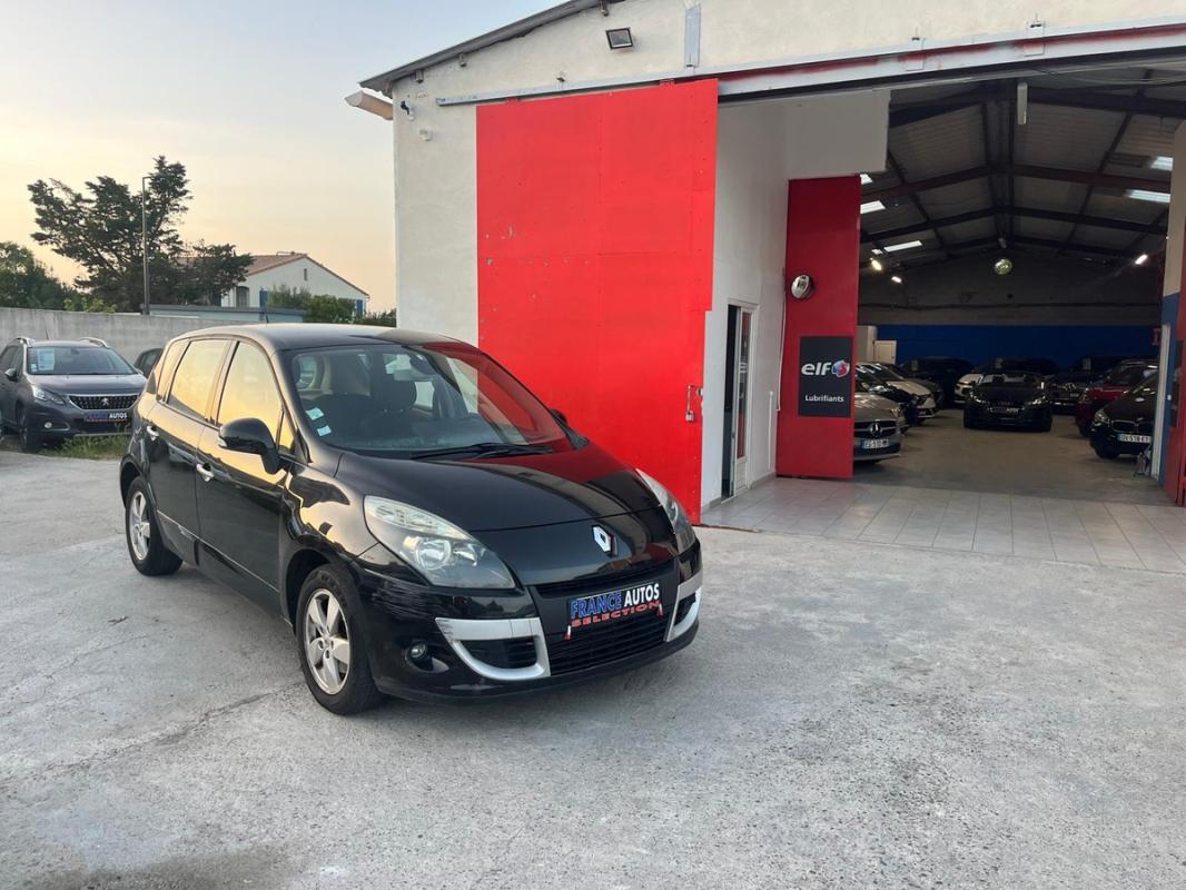 Renault Scenic 1.9L DCI 131 CH - AVEC GPS RADARS ENTIÈREMENT RÉVISÉE & GARANTIE