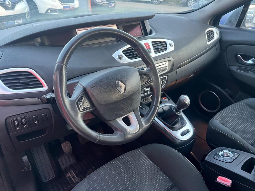 Renault Scenic 1.9L DCI 131 CH - AVEC GPS RADARS ENTIÈREMENT RÉVISÉE & GARANTIE