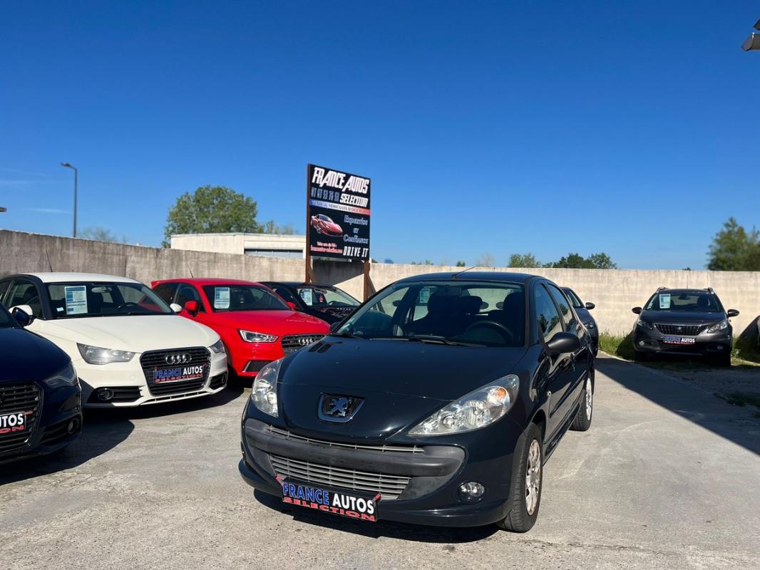 Peugeot 206+ 1.4L HDI 70 CH 1re MAIN - ENTIÈREMENT RÉVISÉE ET GARANTIE 12 MOIS