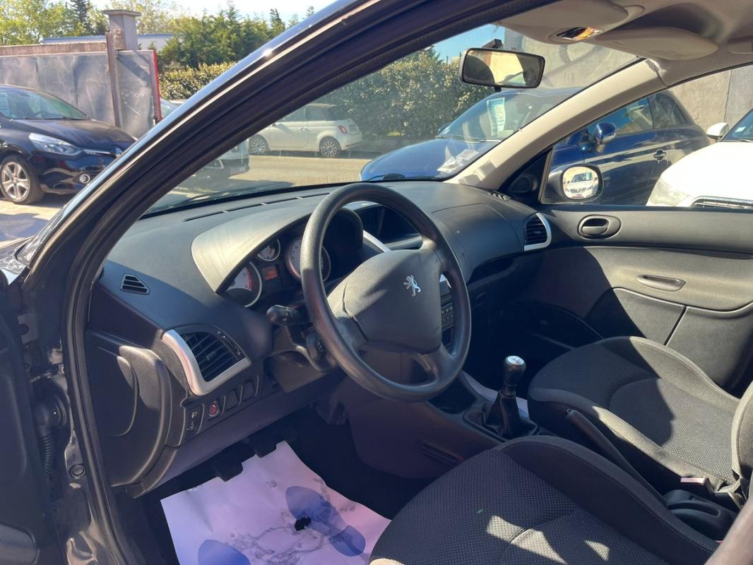 Peugeot 206+ 1.4L HDI 70 CH 1re MAIN - ENTIÈREMENT RÉVISÉE ET GARANTIE 12 MOIS