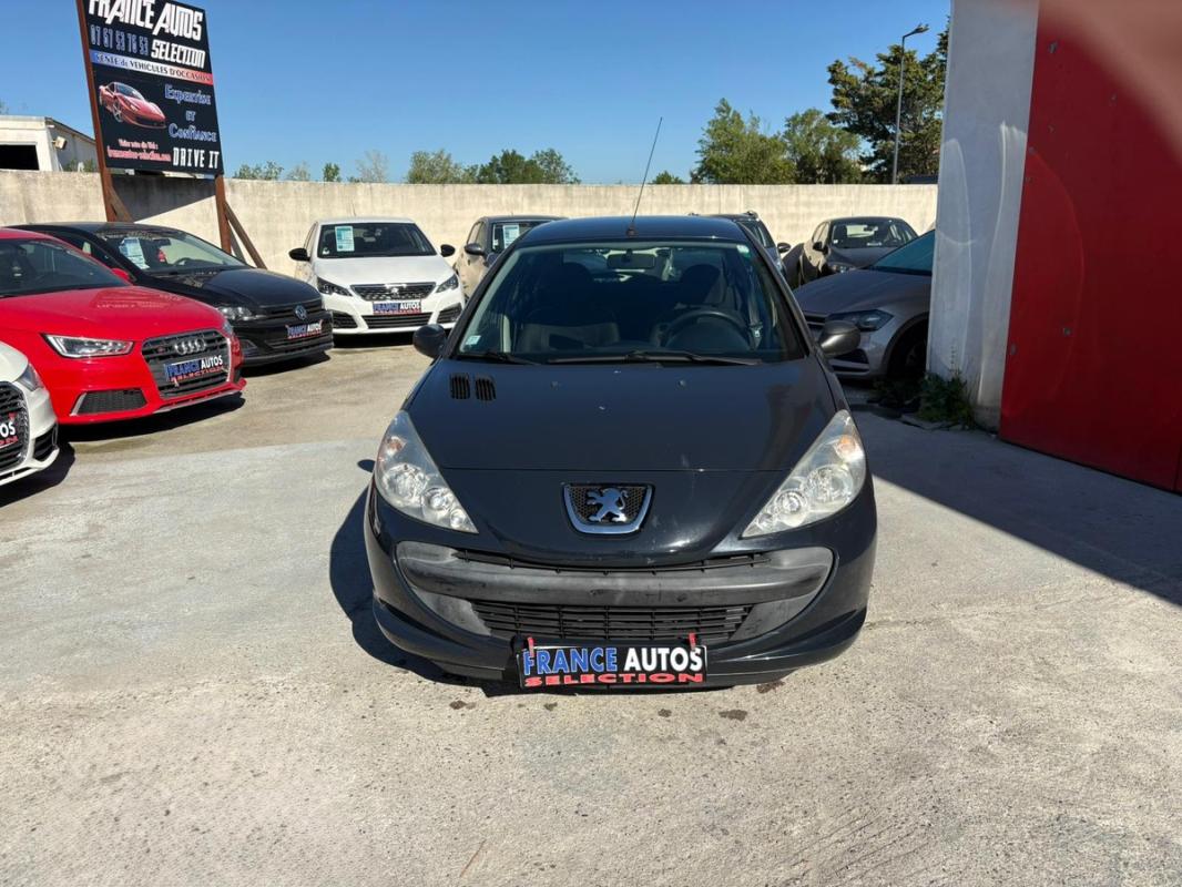 Peugeot 206+ 1.4i 73 CH ESSENCE DE 2011 - ENTIÈREMENT RÉVISÉE ET GARANTIE 12 MOIS