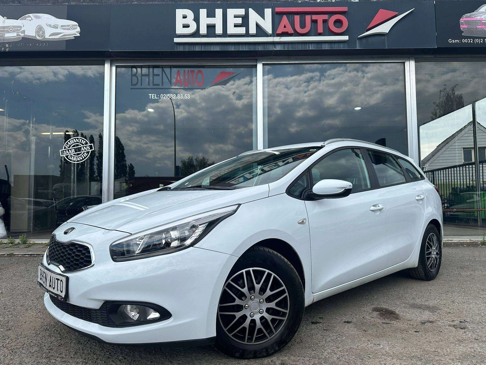 Kia Ceed / cee'd 1.6 / RADAR AV AR / CARPLAY / AIRCO / NAVI / GARANTIE 12 MOIS