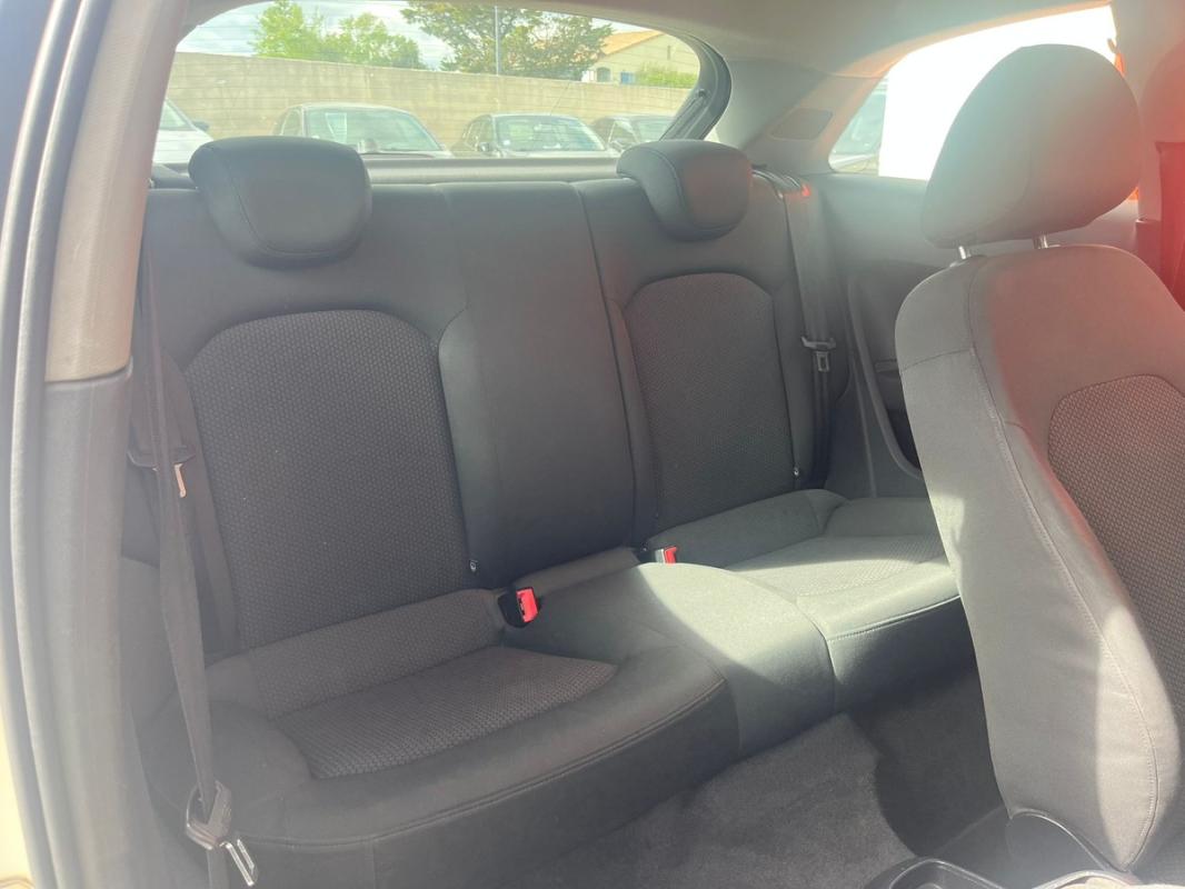 Audi A1 1.6 TDI 90 CH TRÈS PROPRE - ENTIÈREMENT RÉVISÉE & GARANTIE 12 MOIS