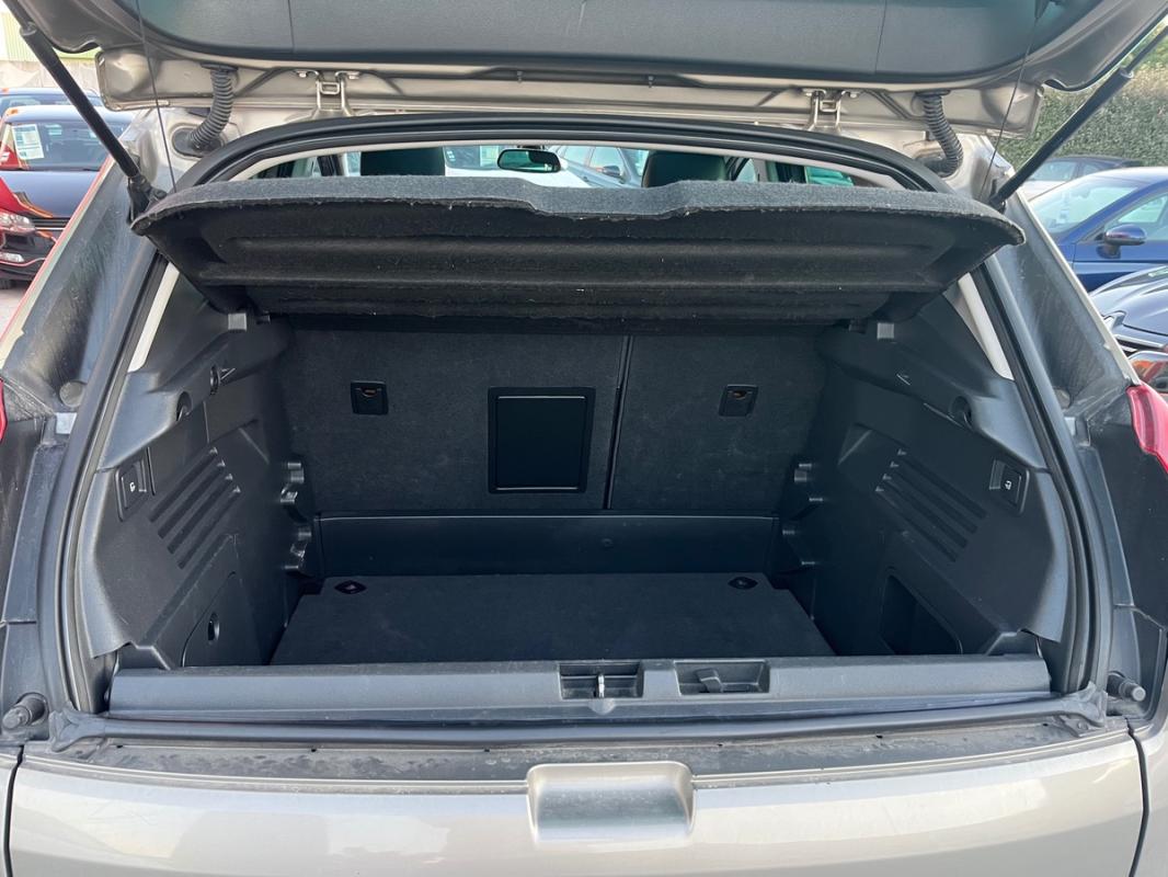 Peugeot 3008 1.6L HDI 121 CH - TOIT PANO ALLURE AVEC CAMÉRA | ENTIÈREMENT RÉVISÉE & GARANTIE 12 MOIS