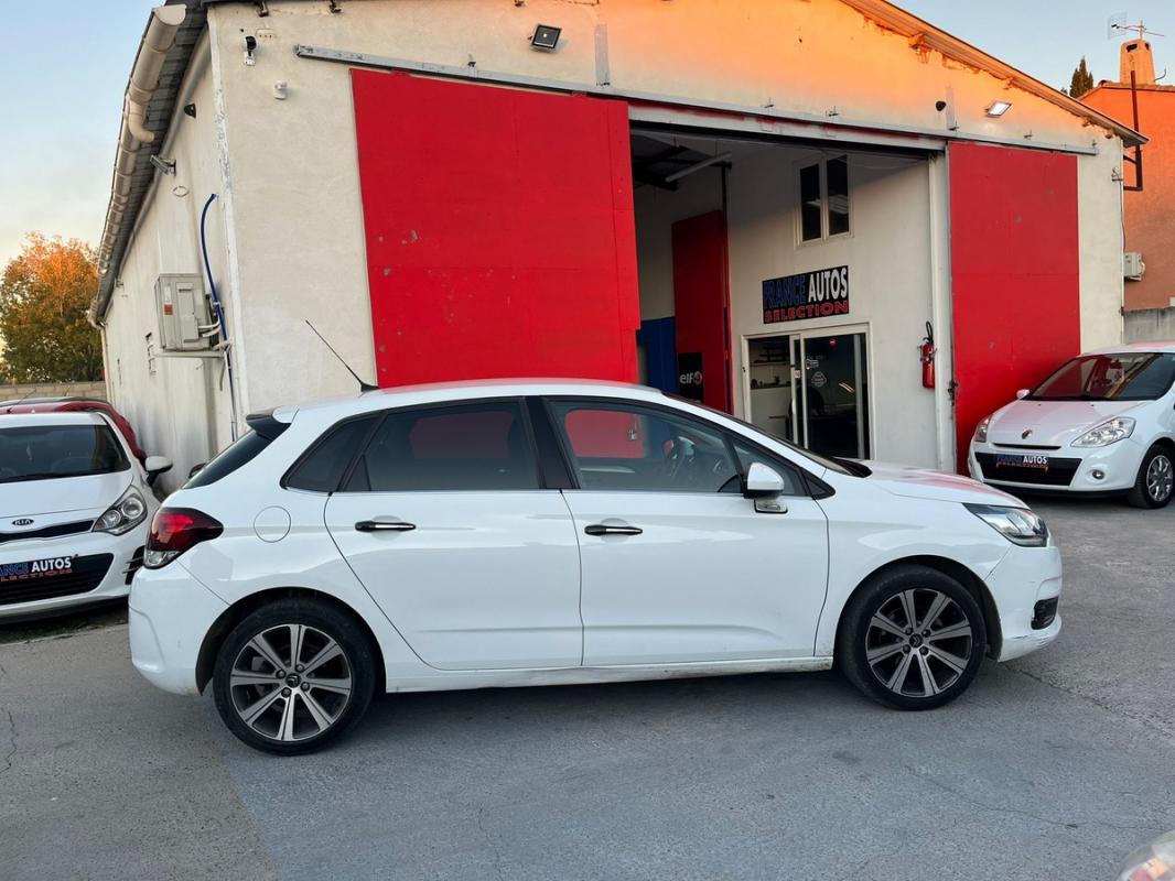 Citroen C4 111 CH ESSENCE CRIT'AIR 1 | ENTIÈREMENT RÉVISÉE ET GARANTIE