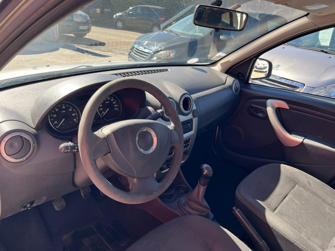 Dacia Sandero 1.5L DCI 70 CHEVAUX - ENTIÈREMENT RÉVISÉE ET GARANTIE TRÈS PROPRE ROBUSTE