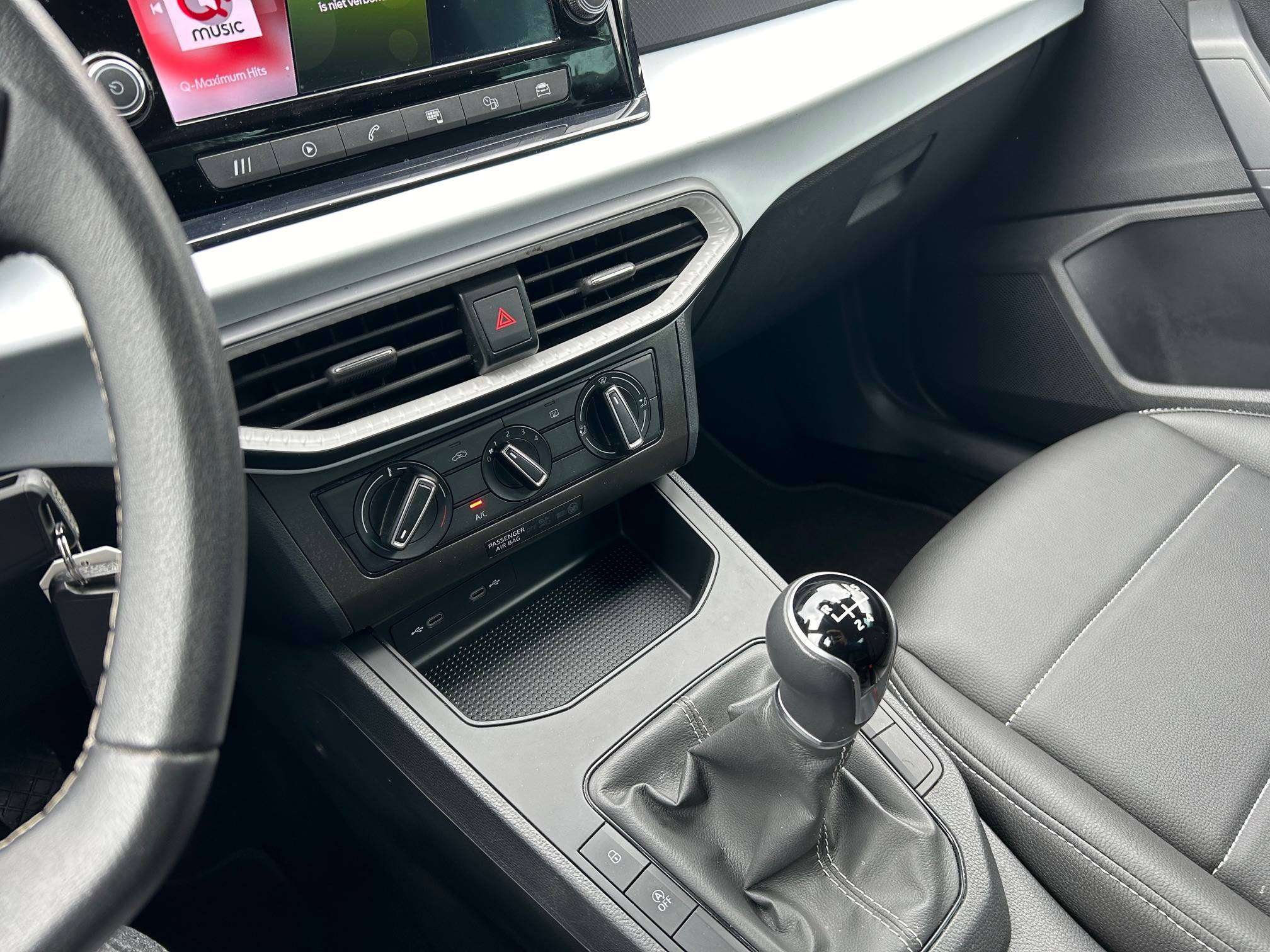 SEAT Ibiza 1.0 TSI Alu/Leder/Carplay/Pdc/Cruise/Led *1j garantie*