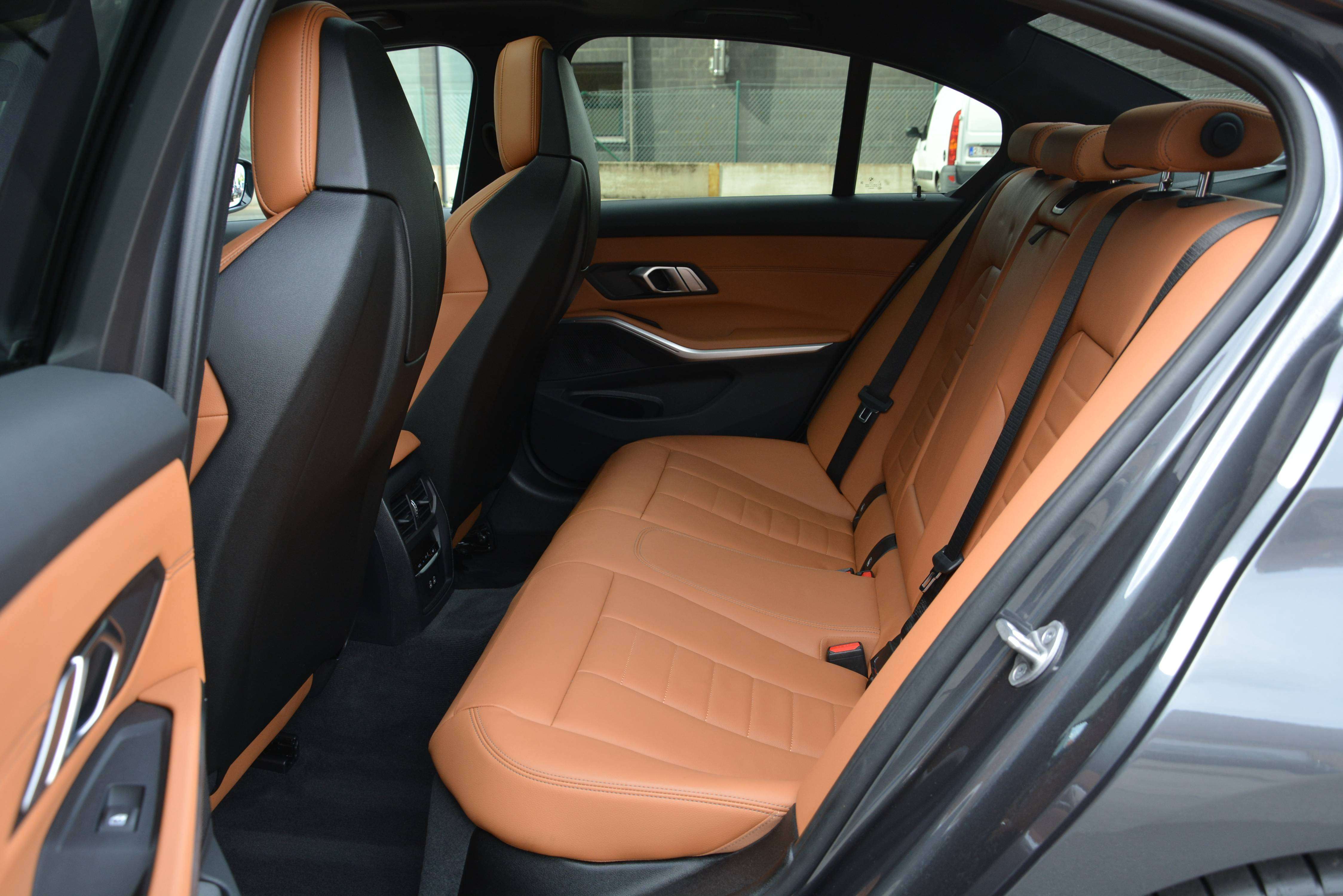 BMW 330 e M-performance/M-Seats/Pano/360°cam