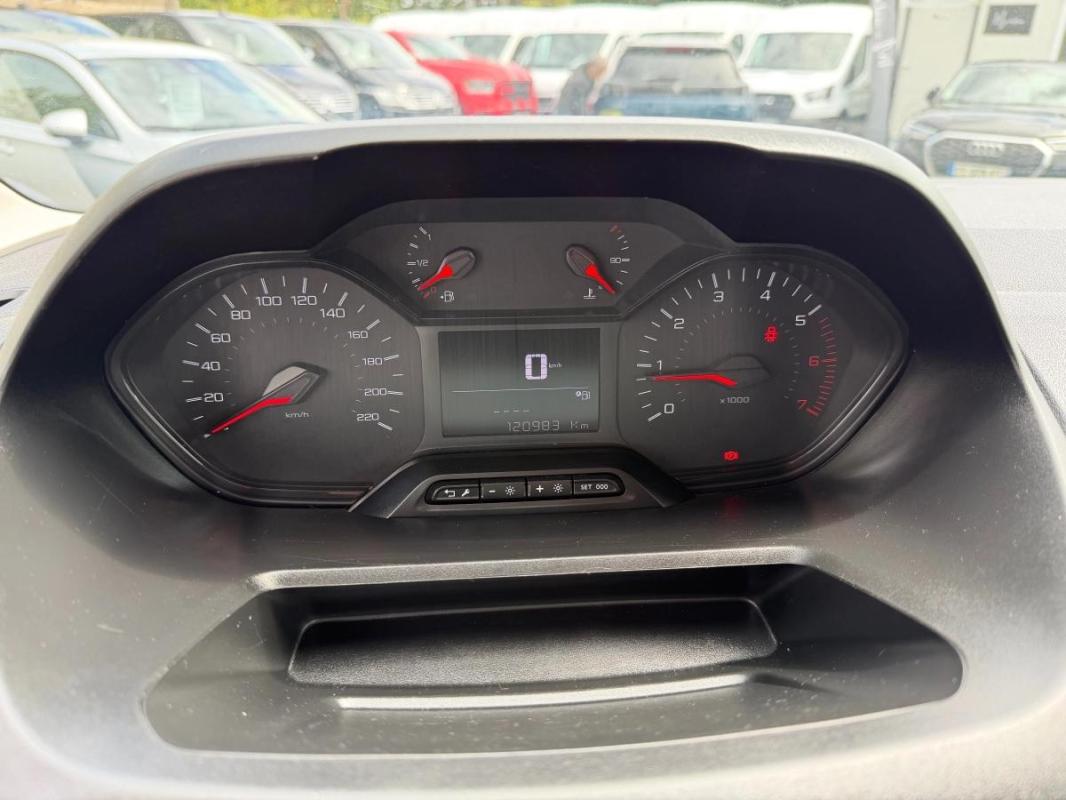 Peugeot Partner Vu 1.5 BlueHDi 75 PREMIUM PACK / 3 PLACES GARANTIE ATELLAGE