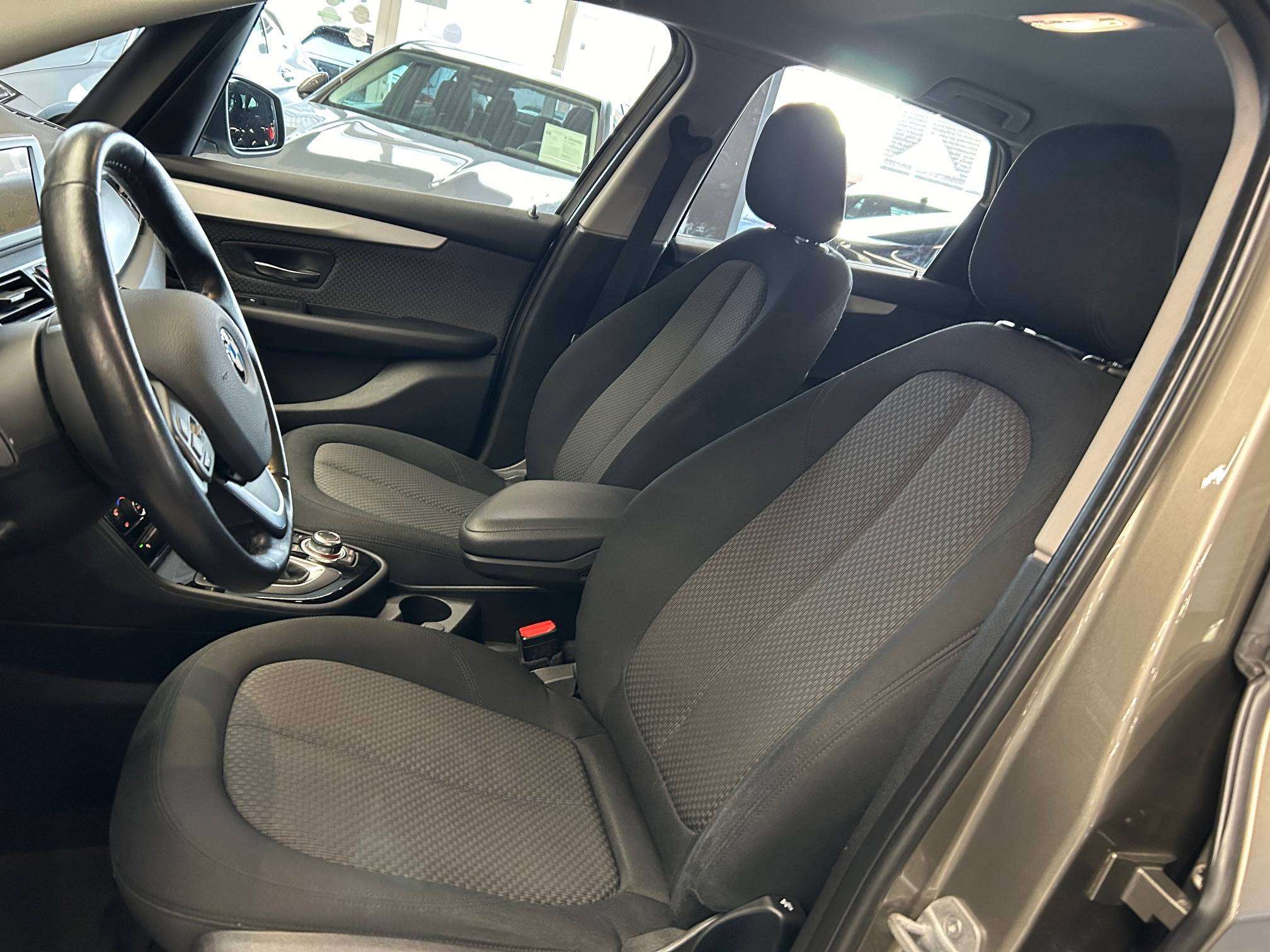 BMW 218 dA ActiveTourer Alu16"/Gps/Pdc/VerwZet/Bt *1j garantie*