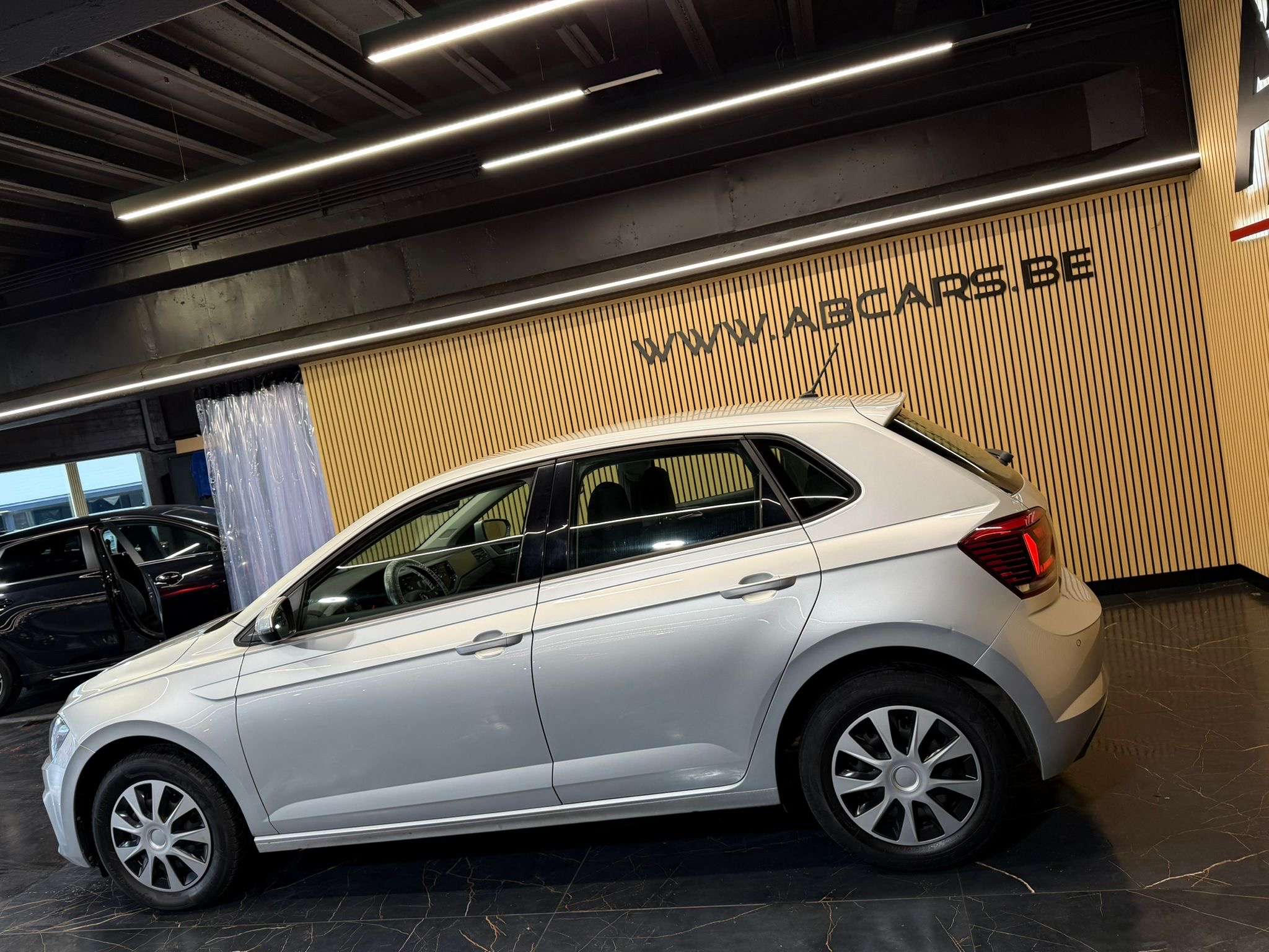 Volkswagen Polo 1.6 CR TDi * GARANTIE 12 MOIS * SIÈGE CHAUFFANT *