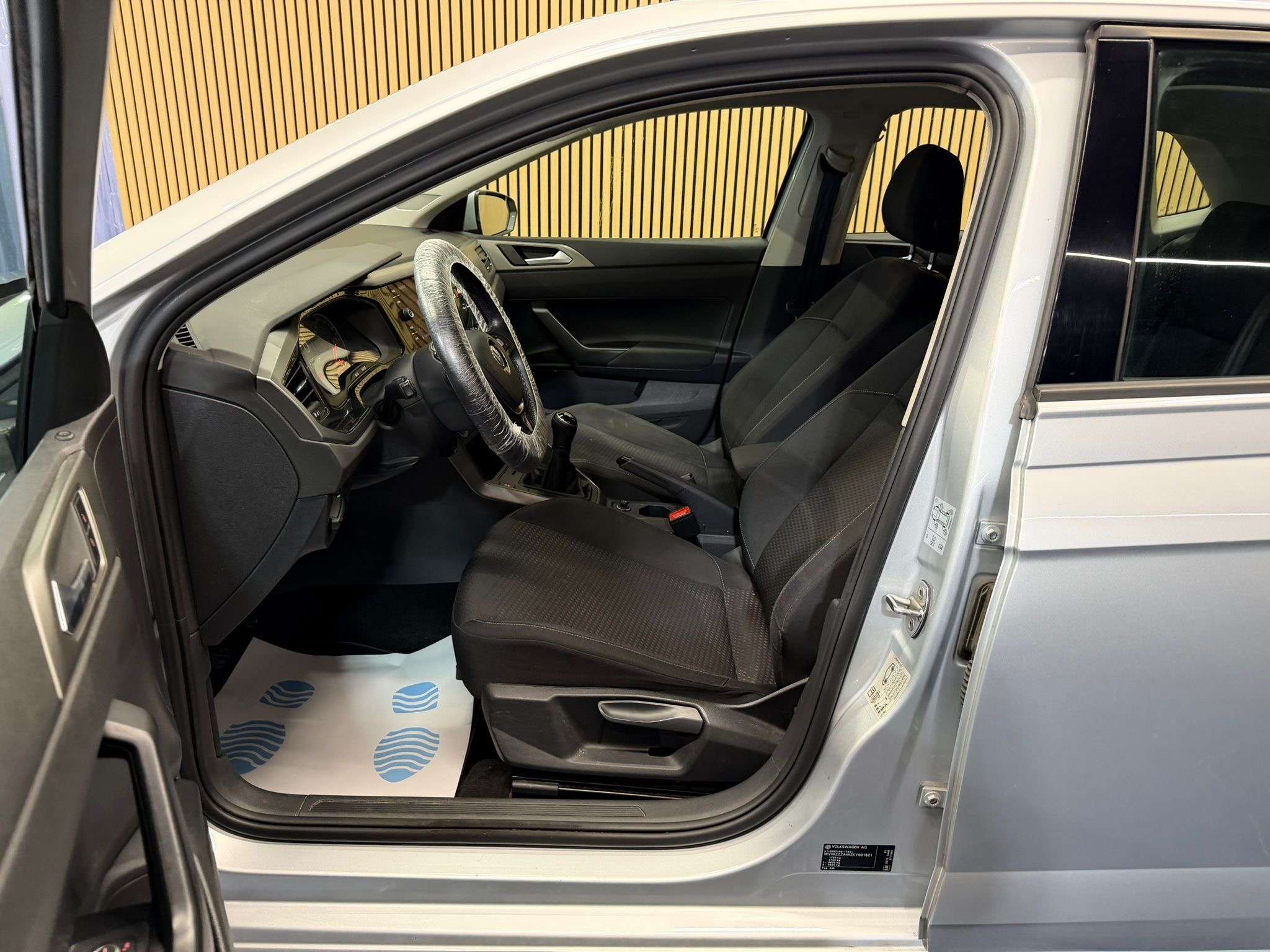 Volkswagen Polo 1.6 CR TDi * GARANTIE 12 MOIS * SIÈGE CHAUFFANT *