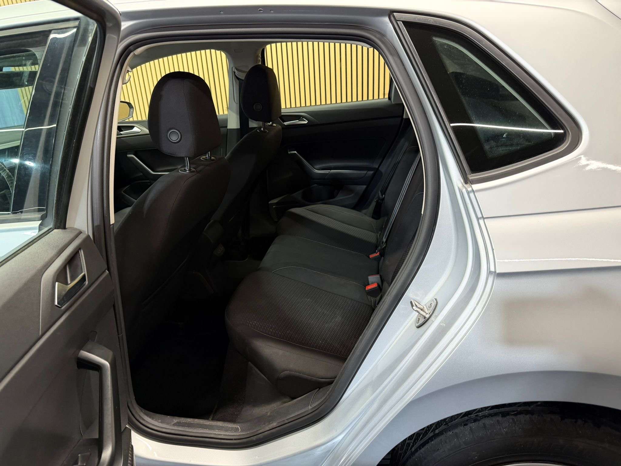 Volkswagen Polo 1.6 CR TDi * GARANTIE 12 MOIS * SIÈGE CHAUFFANT *