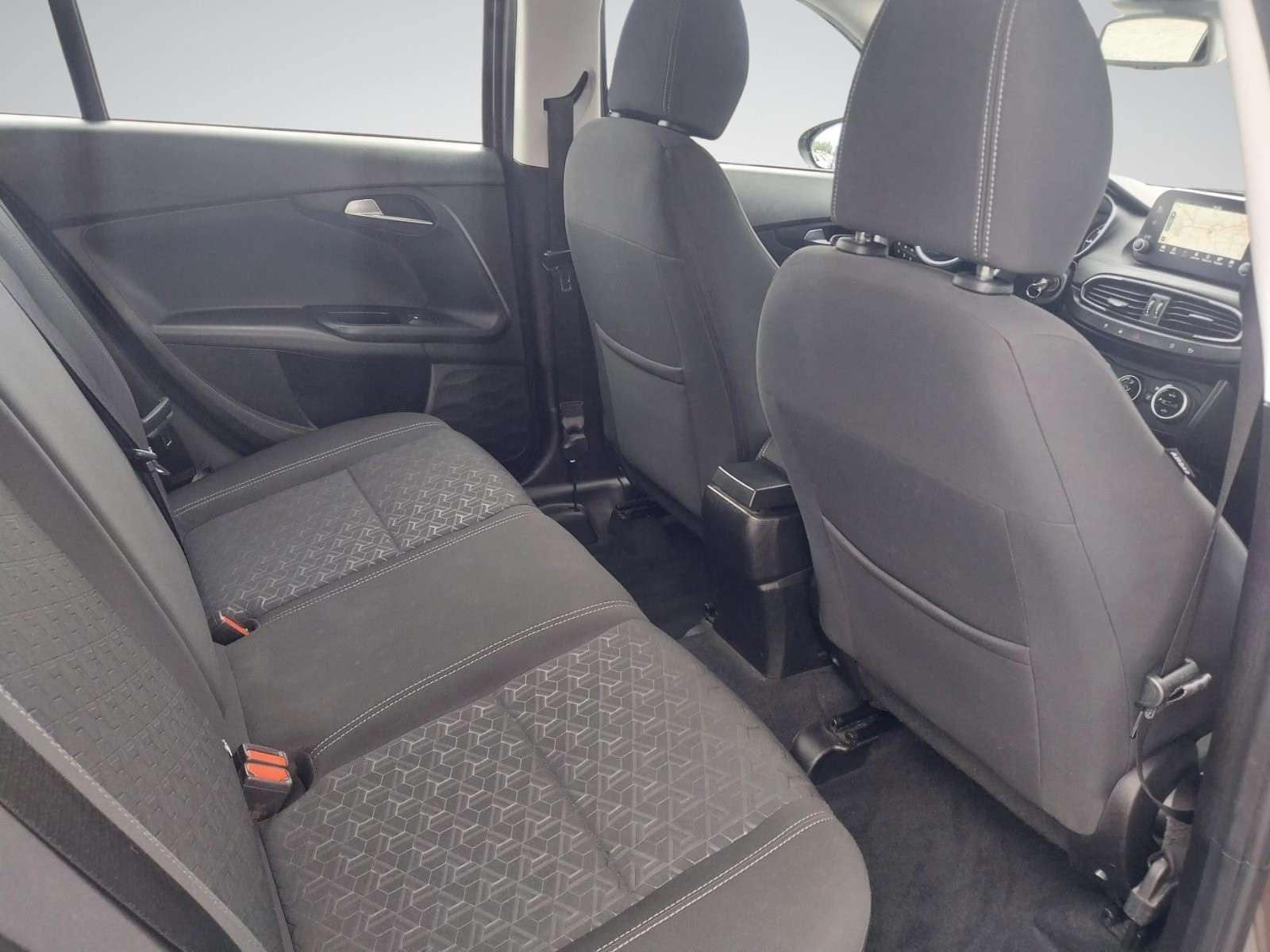 Fiat Tipo Cross /GPS/CAMERA/BLUETOOTH/GARANTIE/