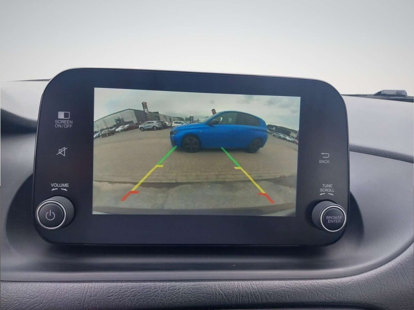 Fiat Tipo Cross /GPS/CAMERA/BLUETOOTH/GARANTIE/