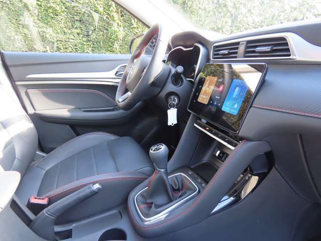 MG ZS 1.5 VTi-Tech Luxury  7 jaar/ans garantie