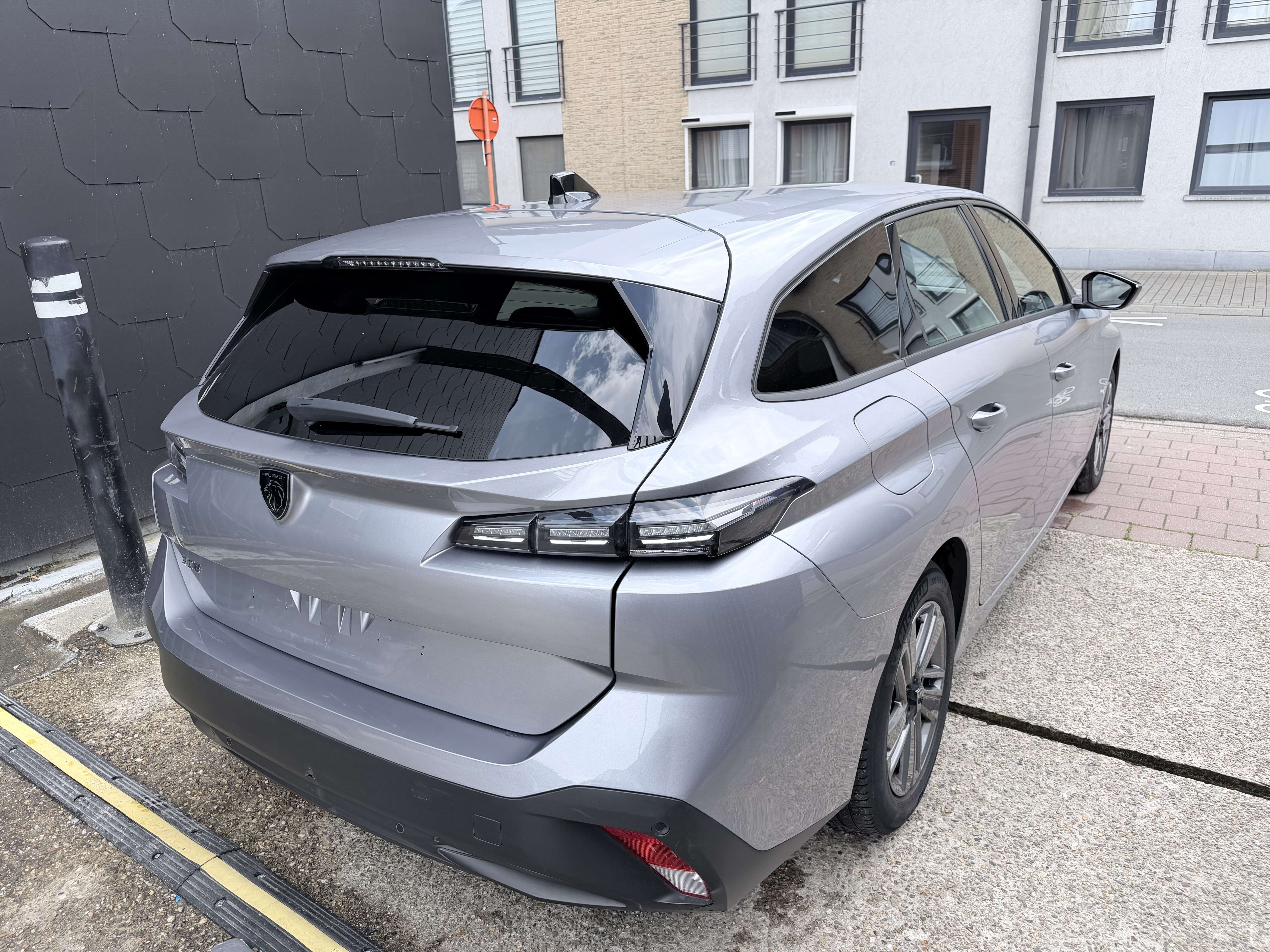 Peugeot 308 ACTIVE PACK S | CARPLAY | AIRCO | NAVIGATIE | DIGITAAL DASHBOARD