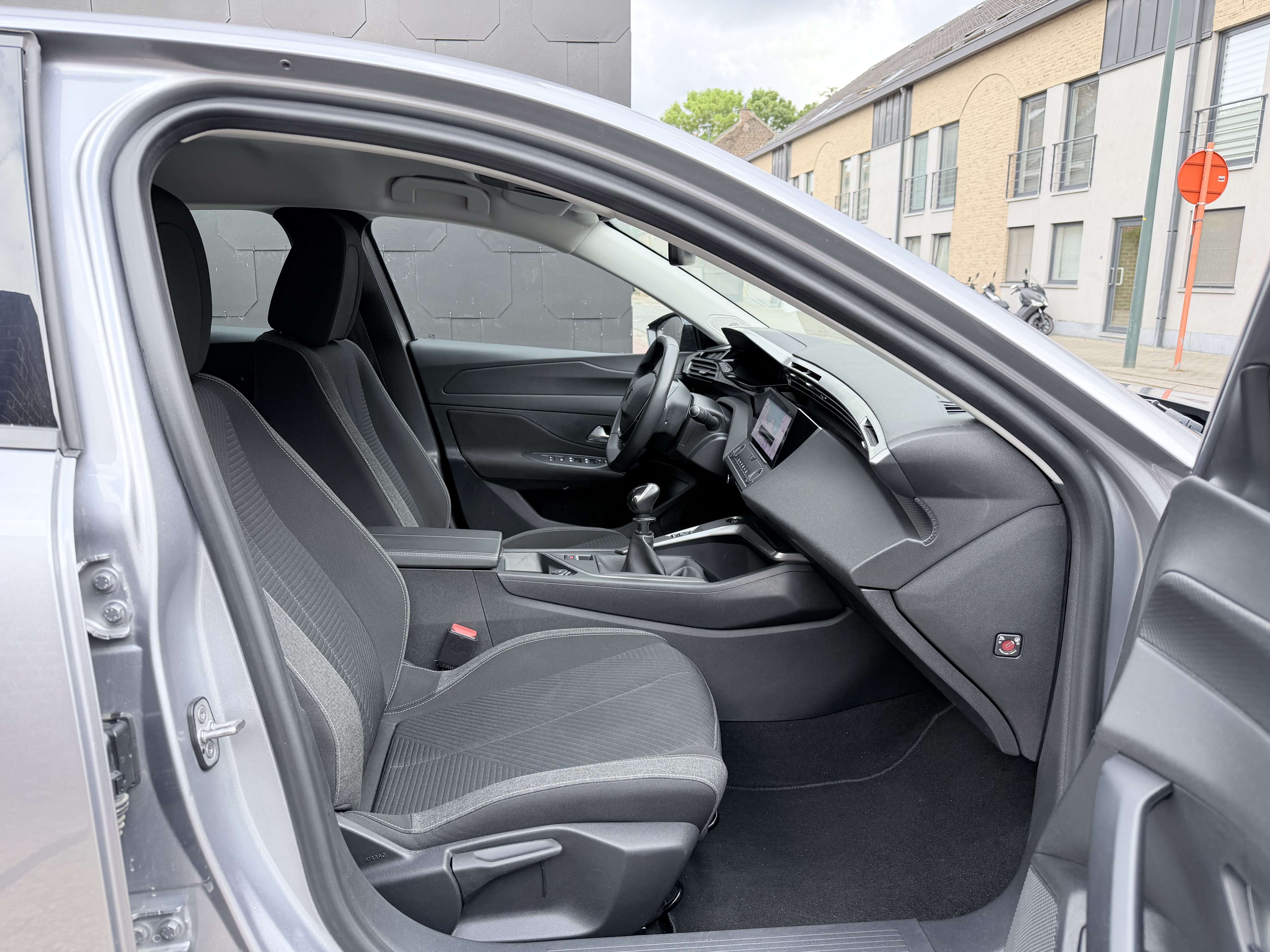 Peugeot 308 ACTIVE PACK S | CARPLAY | AIRCO | NAVIGATIE | DIGITAAL DASHBOARD