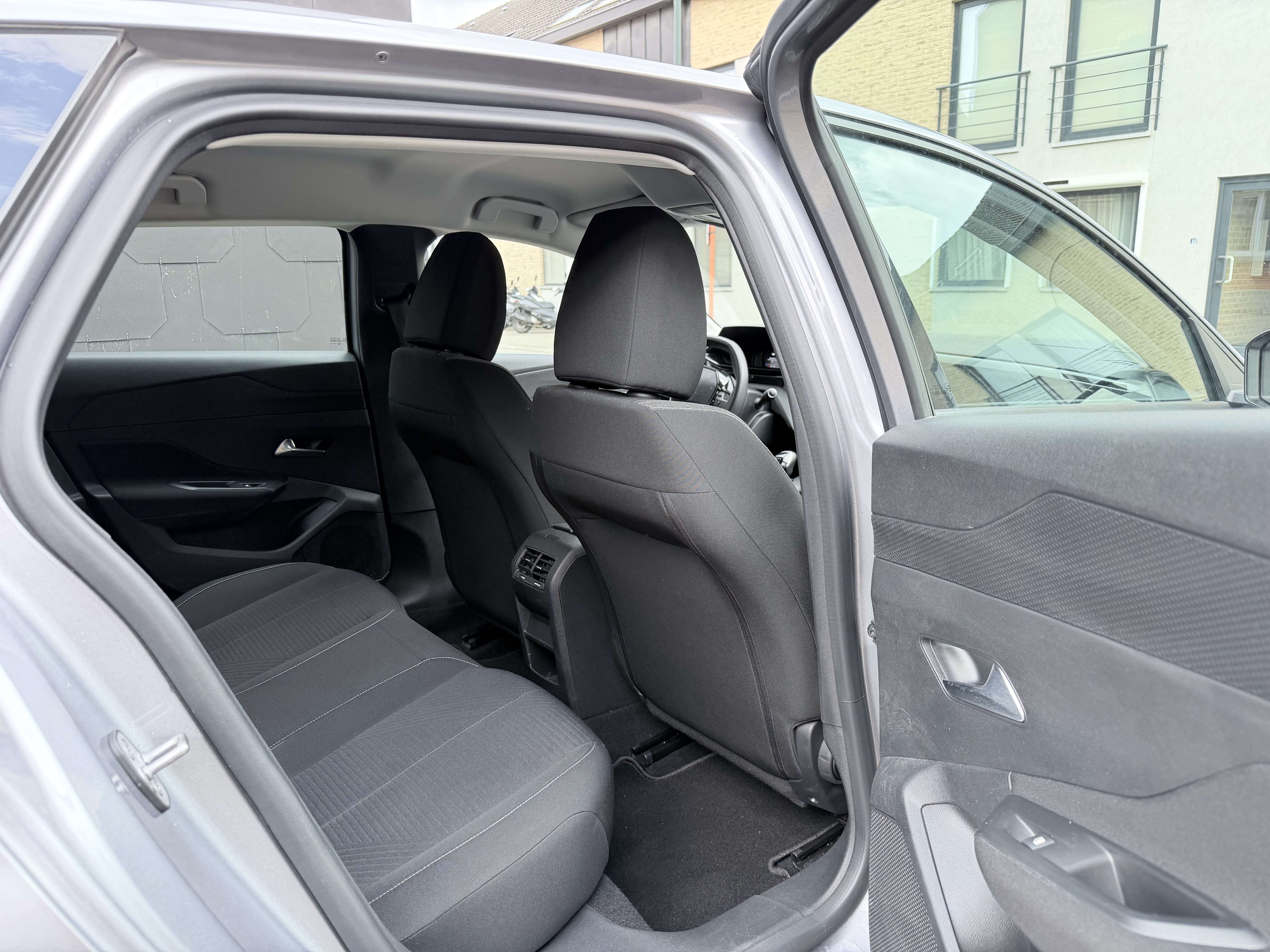 Peugeot 308 ACTIVE PACK S | CARPLAY | AIRCO | NAVIGATIE | DIGITAAL DASHBOARD