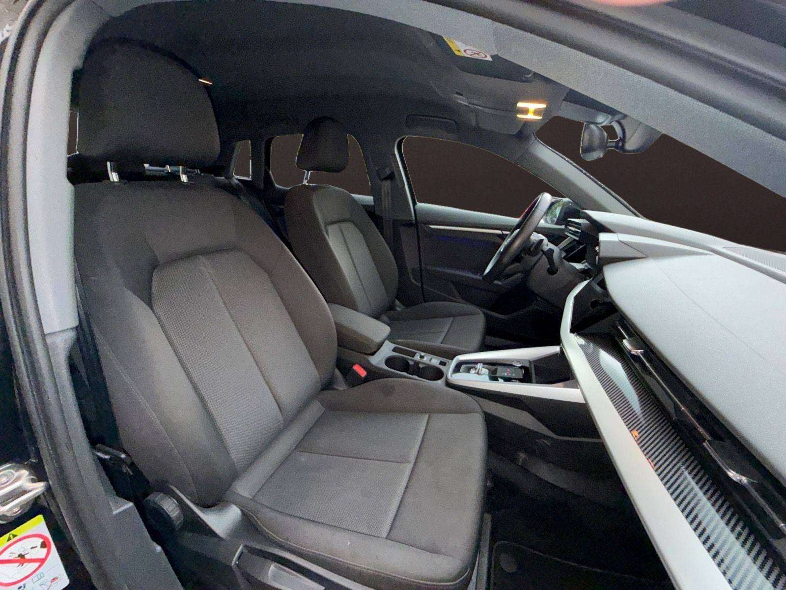 Audi A3 A3 Sportback 30 TFSI • Garantie 12 mois • Audi • Pack LED intérieur • Véhicule belge