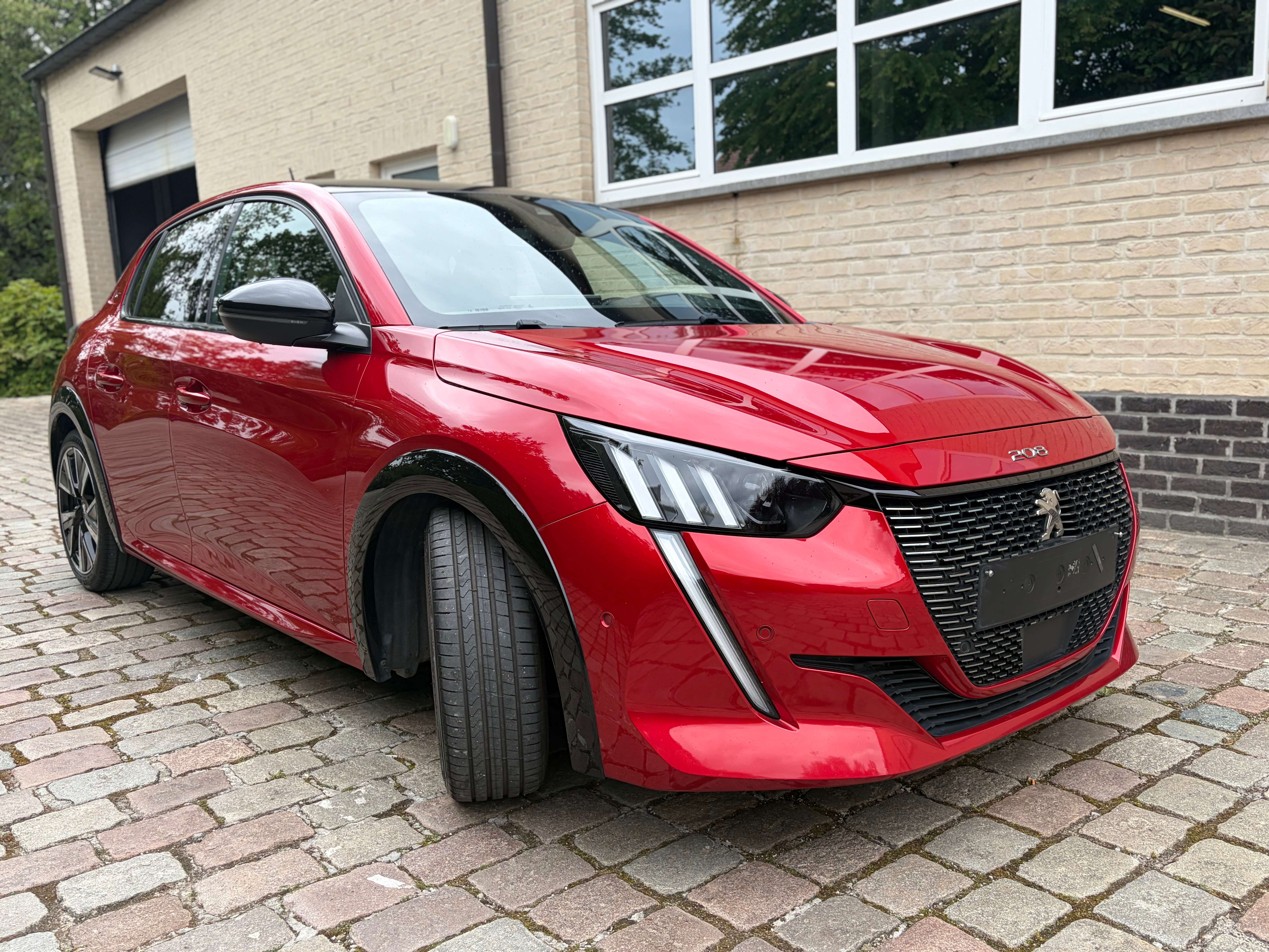Peugeot 208 1.2 PureTech GT Line  ### 61000 km ###