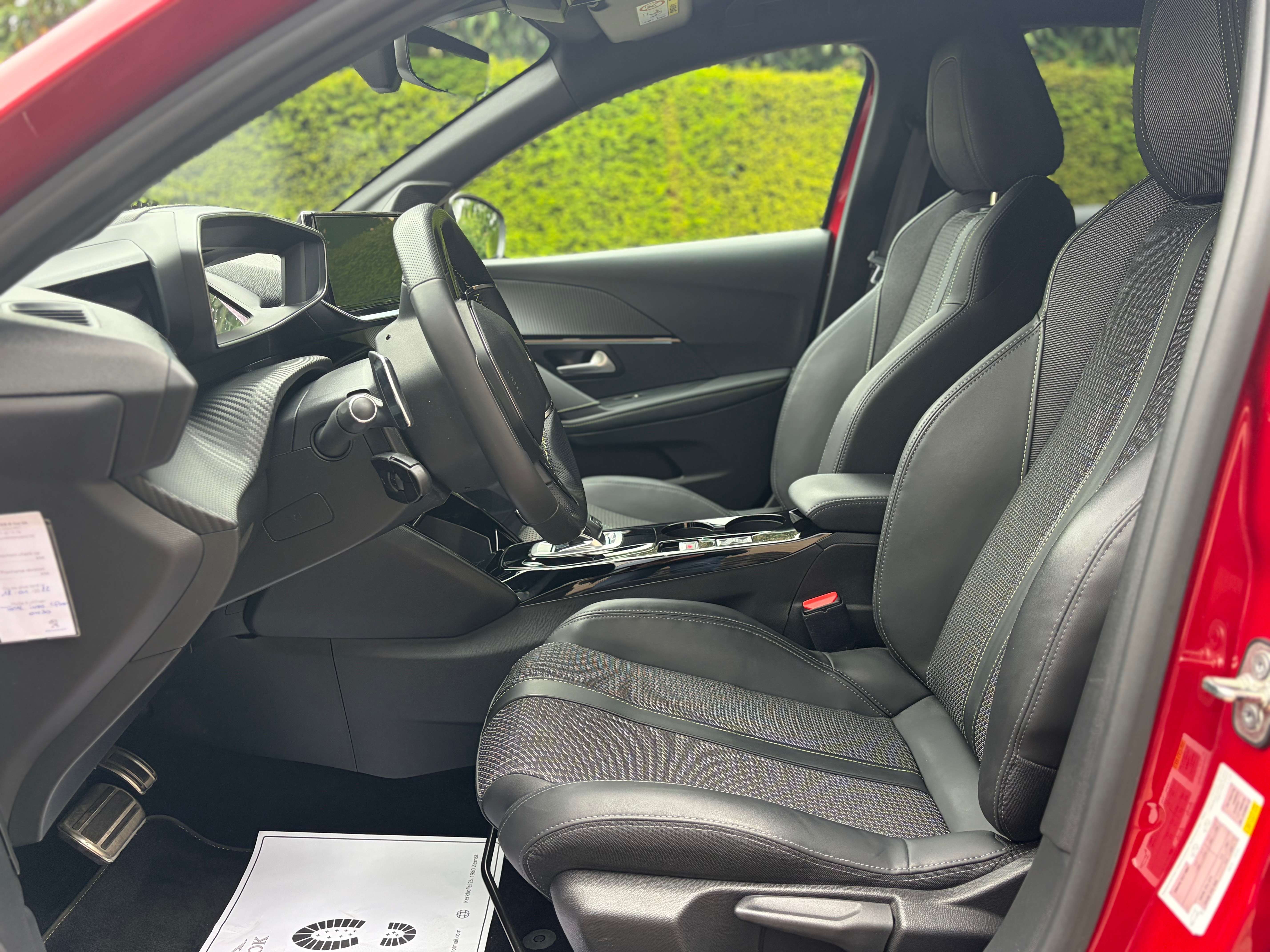 Peugeot 208 1.2 PureTech GT Line  ### 61000 km ###