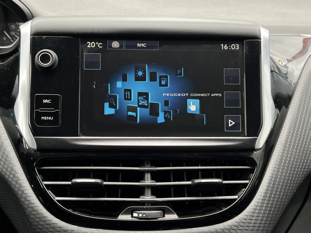 Peugeot 208 PHASE 2 STYLE 1.2 82 Cv ECRAN TACTILE / APPLE & ANDROID 5 PORTES - GARANTIE 1 AN