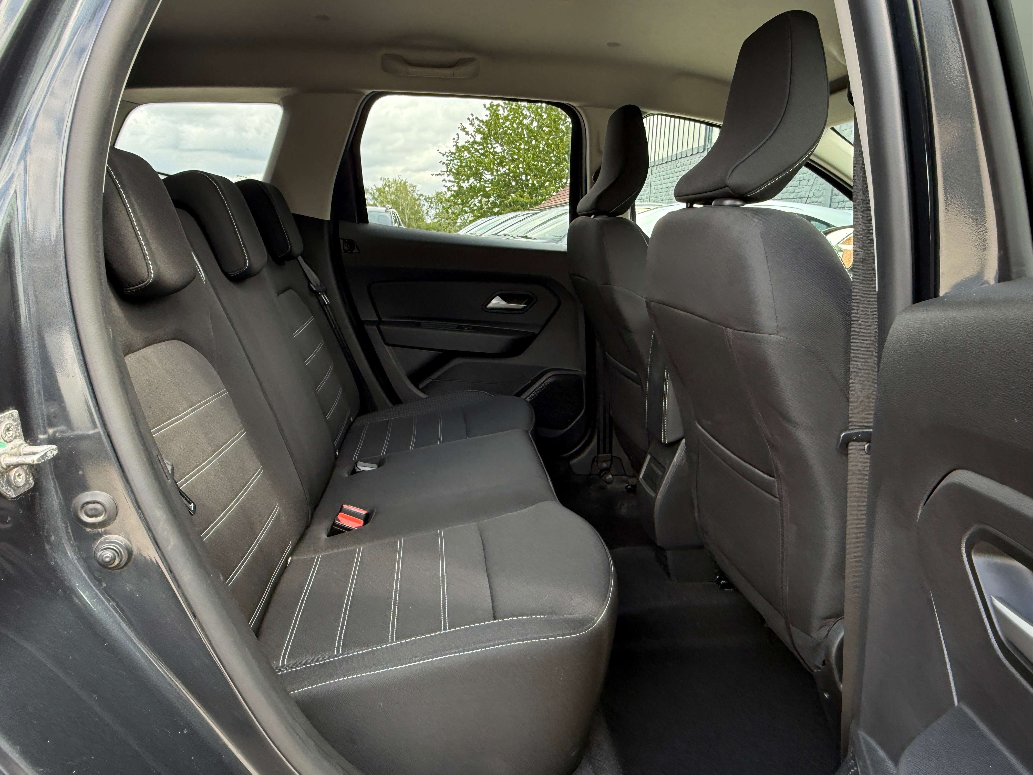 Dacia Duster Duster 1.0 TCe Essential /CarPlay/Navi/Led/Cam/Pdc/
