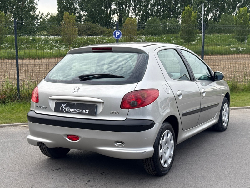 Peugeot 206 1.1 ESSENCE 60CH * 98.000KM * 5 PORTES * GARANTIE