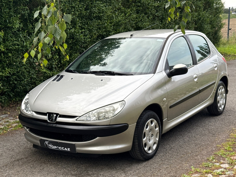 Peugeot 206 1.1 ESSENCE 60CH * 98.000KM * 5 PORTES * GARANTIE