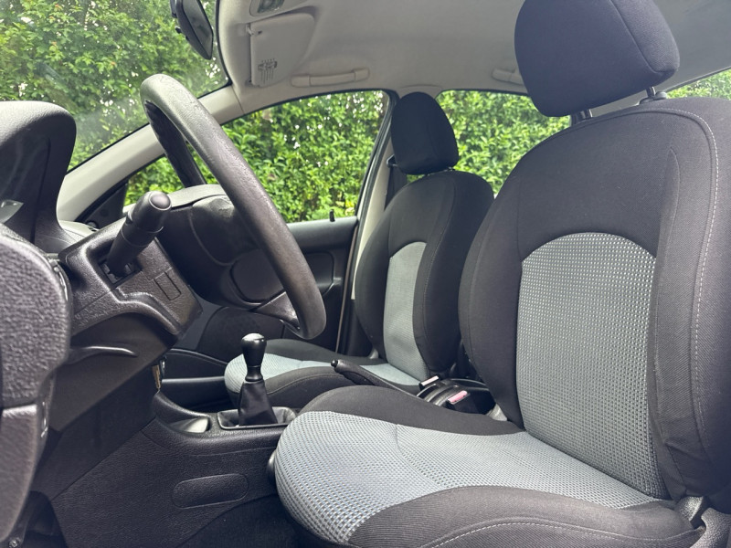 Peugeot 206 1.1 ESSENCE 60CH * 98.000KM * 5 PORTES * GARANTIE