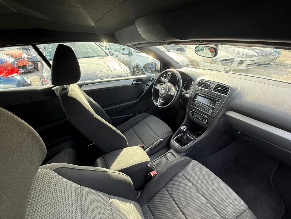 Volkswagen GOLF VI CABRIOLET 1.2 TSI 105CH BLUEMOTION TECHNOLOGY
