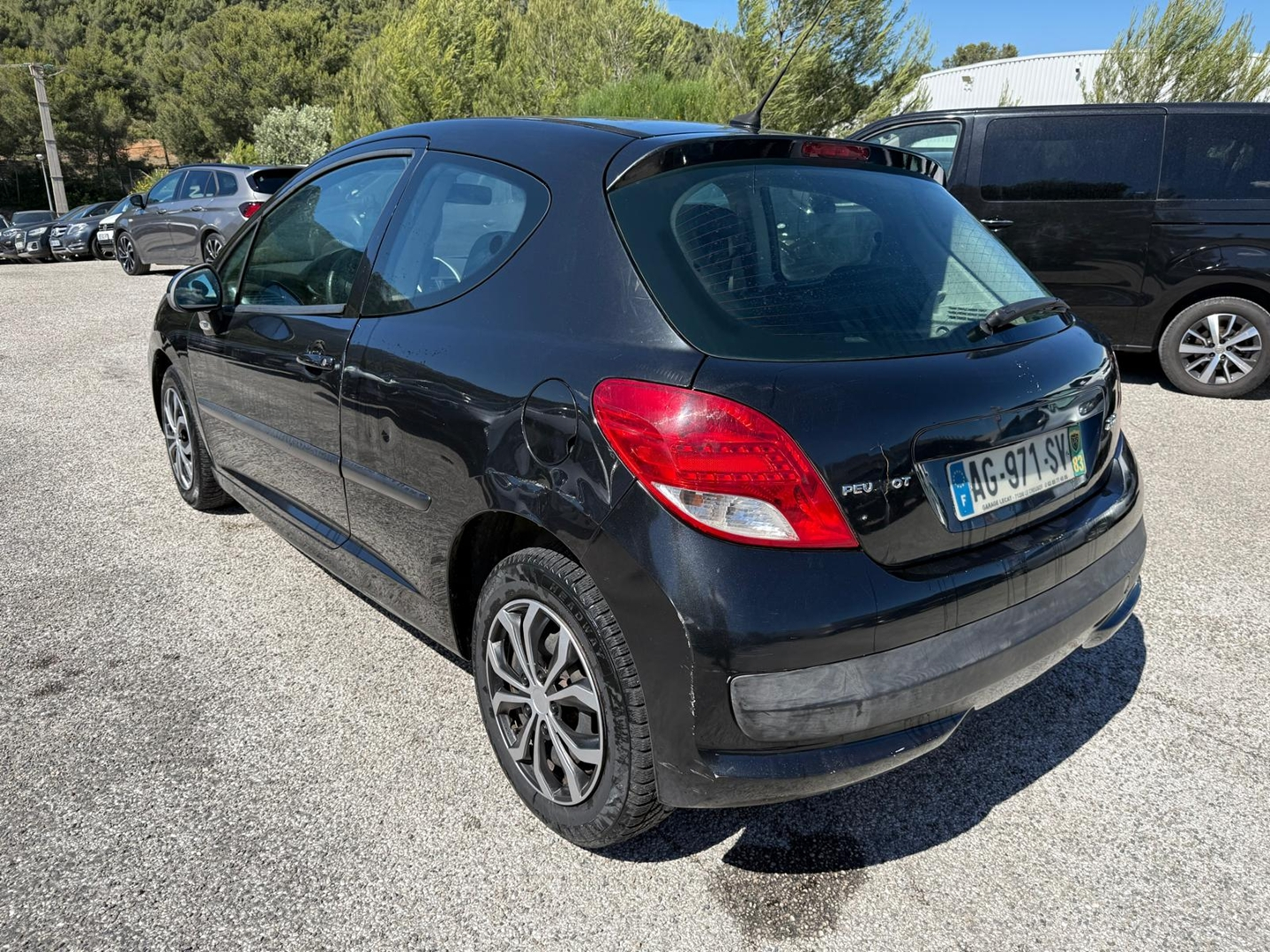 Peugeot 207 1.4 HDI70 PREMIUM 3P