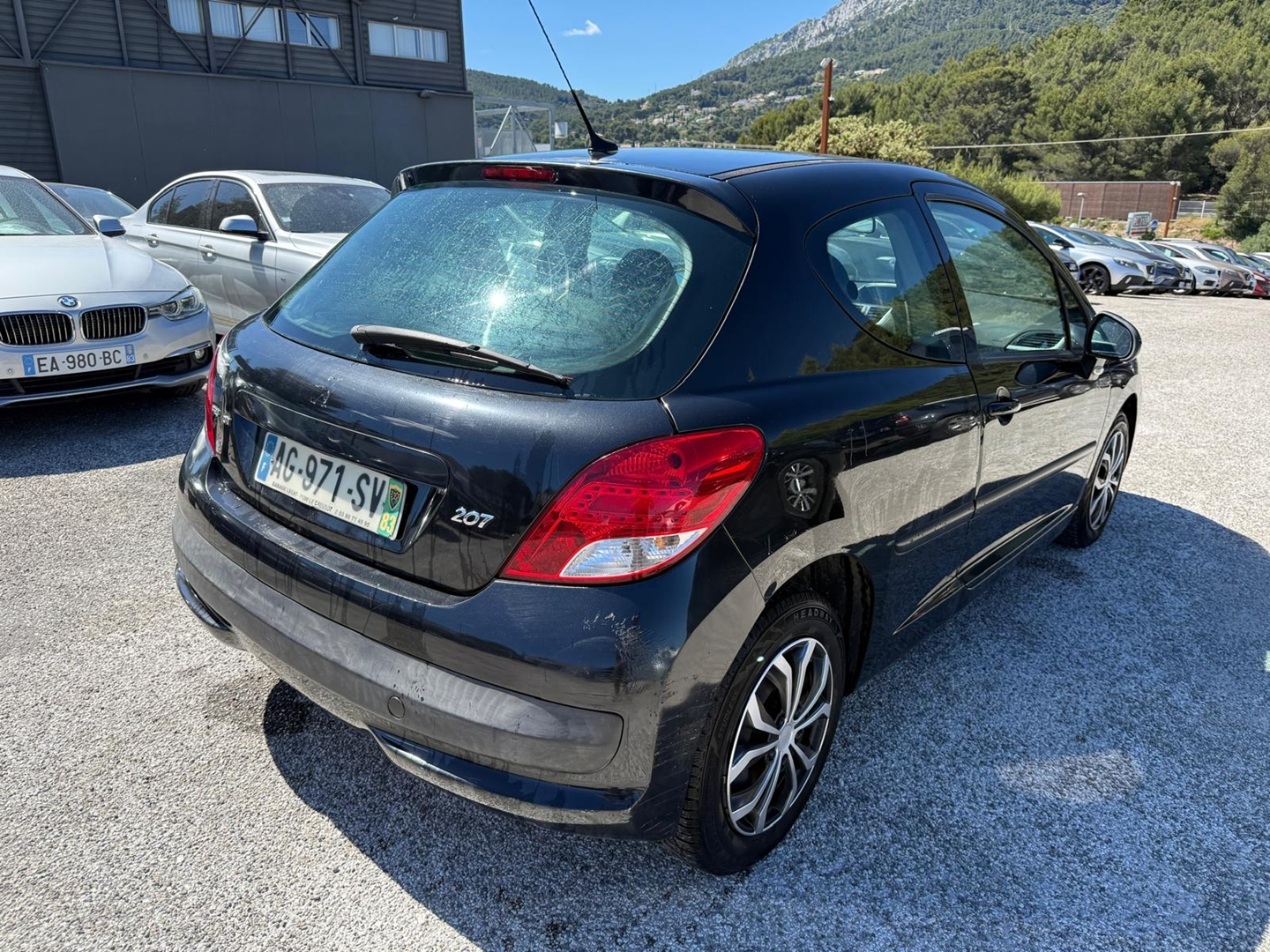 Peugeot 207 1.4 HDI70 PREMIUM 3P