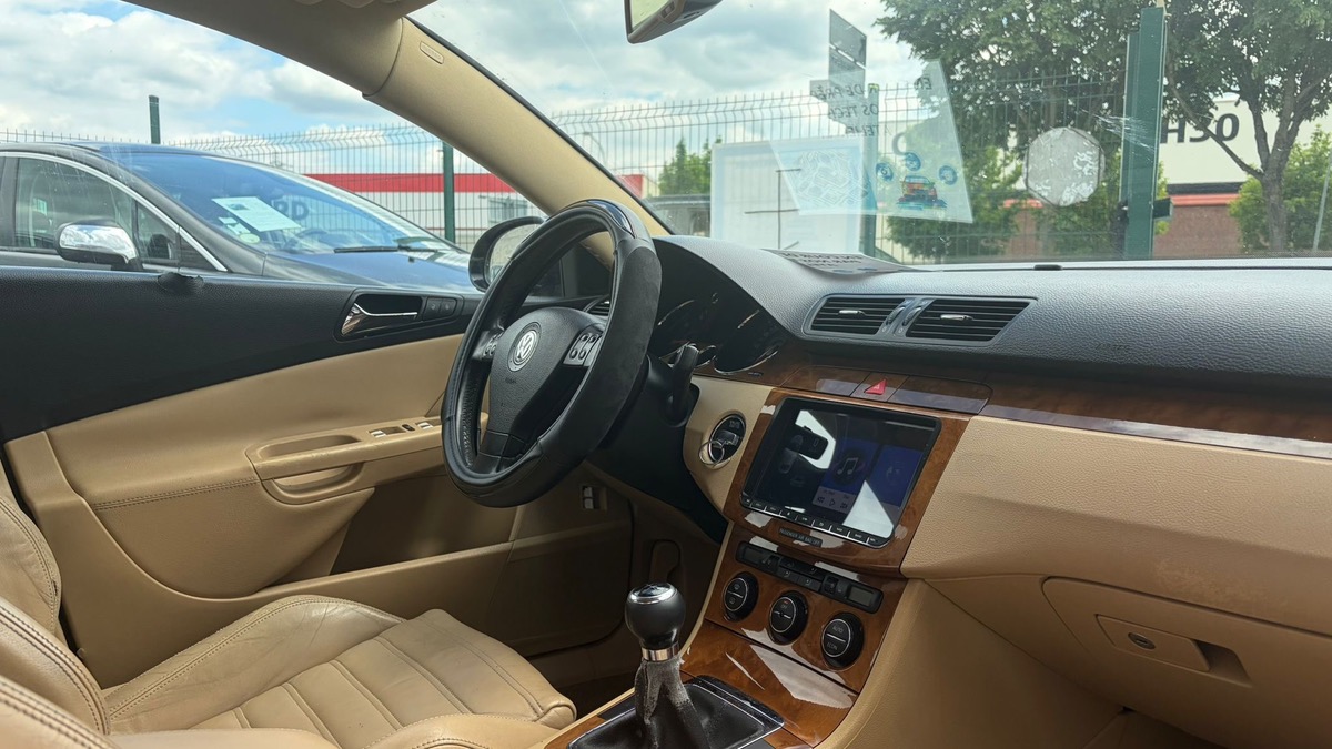 Volkswagen Passat VI 2.0 TDI 170 CARAT BELLE