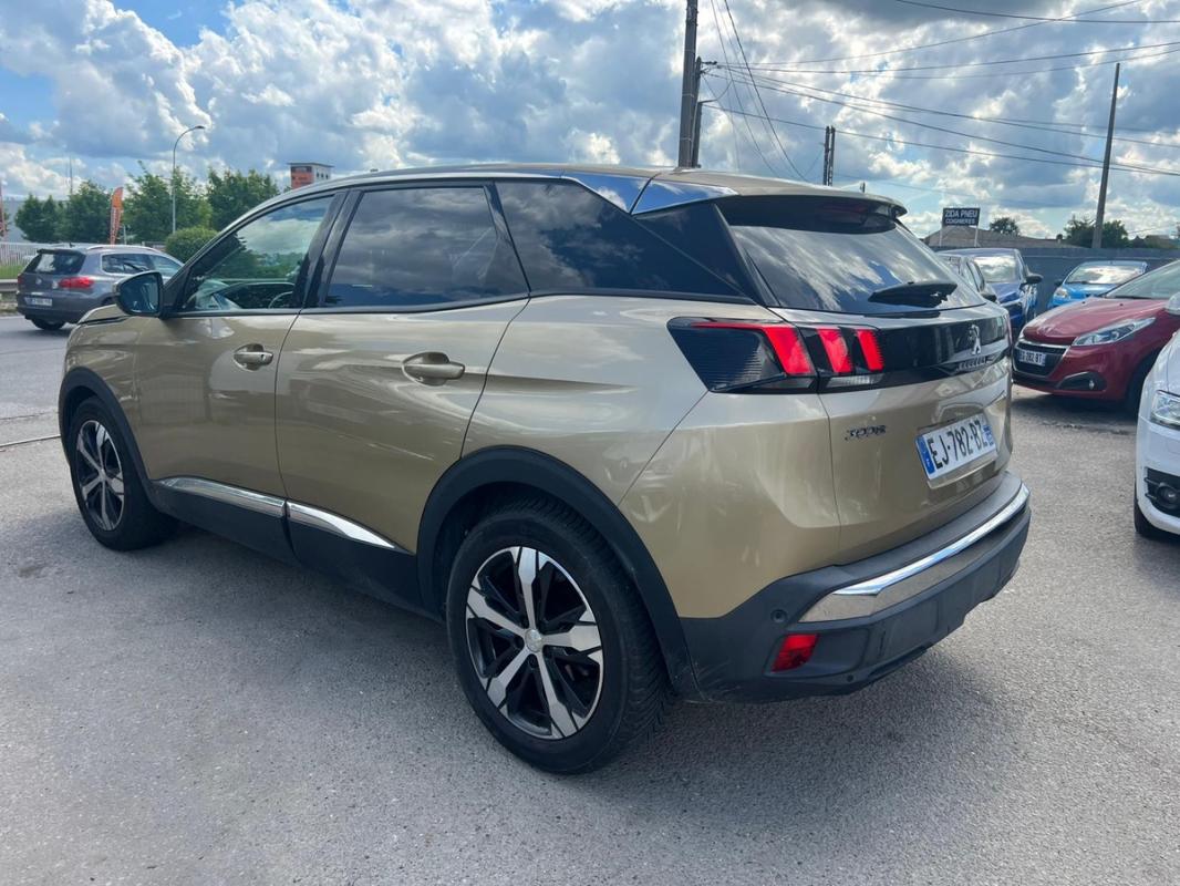 Peugeot 3008 II 1.2 ESSENCE 130 Active Business BELLE DISTRIBUTION NEUVE