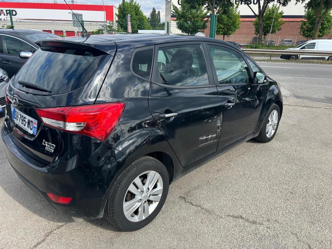 Hyundai I20 (2) 1.6 CRDI 115 BLUE DRIVE CREATIVE CHAÎNE DISTRIBUTION OK