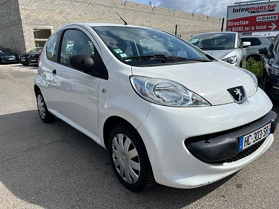 Peugeot 107 (2) 1.0 URBAN FAIBLE KM