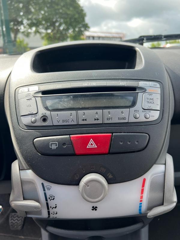 Peugeot 107 (2) 1.0 URBAN FAIBLE KM