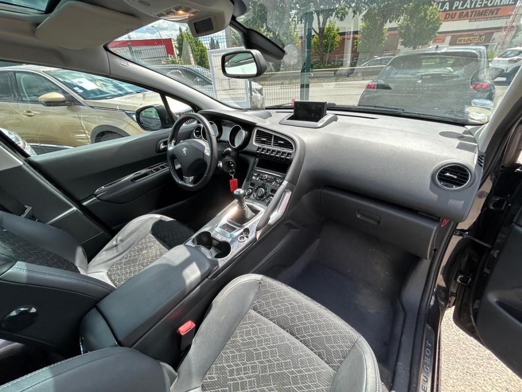 Peugeot 3008 (2) BLUE HDI 120 CHV ALLURE BELLE